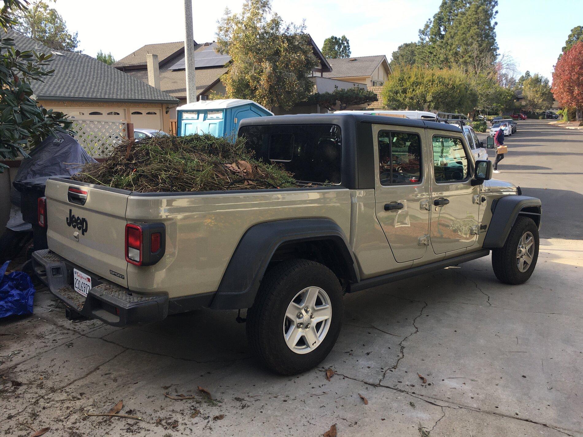 Jeep Gladiator Strap tie down points instead of Trail Rail 2020-12-14 13.51.09
