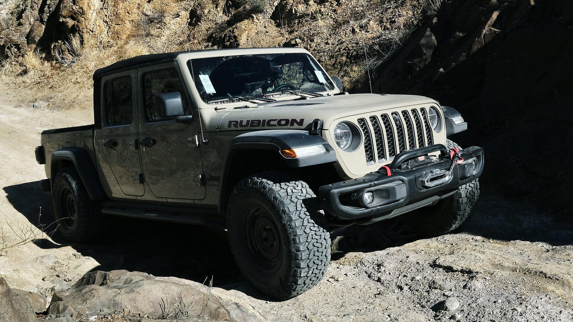 Jeep Gladiator Pics that explain your desire for a Gladiator Big Bend Explorations, Jan 20, SD_XT3_10301, Bill Drives Mark's Rig at Black Ga