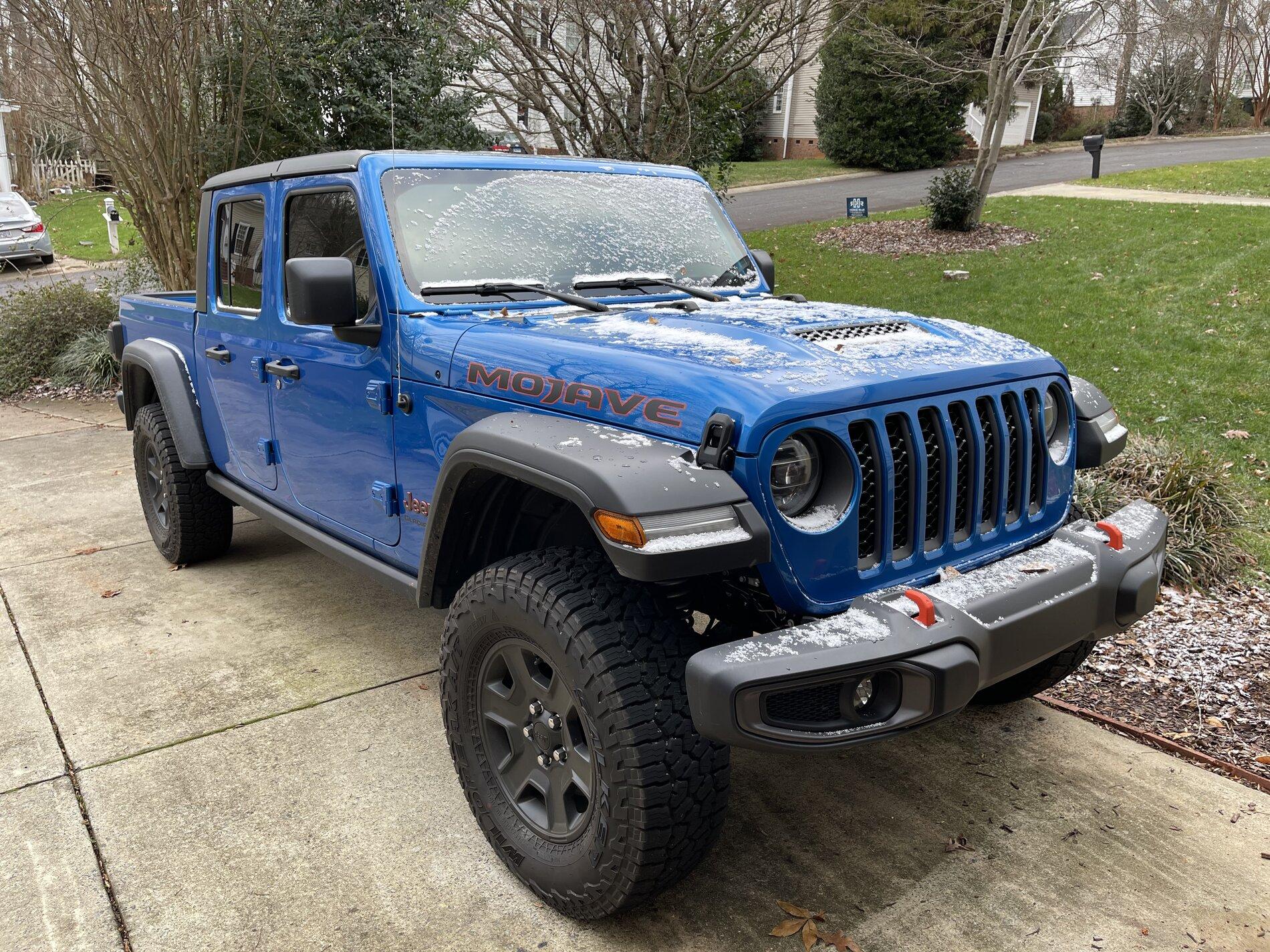 Jeep Gladiator HYDRO BLUE PEARL Gladiator JT Club 53782C38-D3F2-497C-B058-FB504FCEFBAA