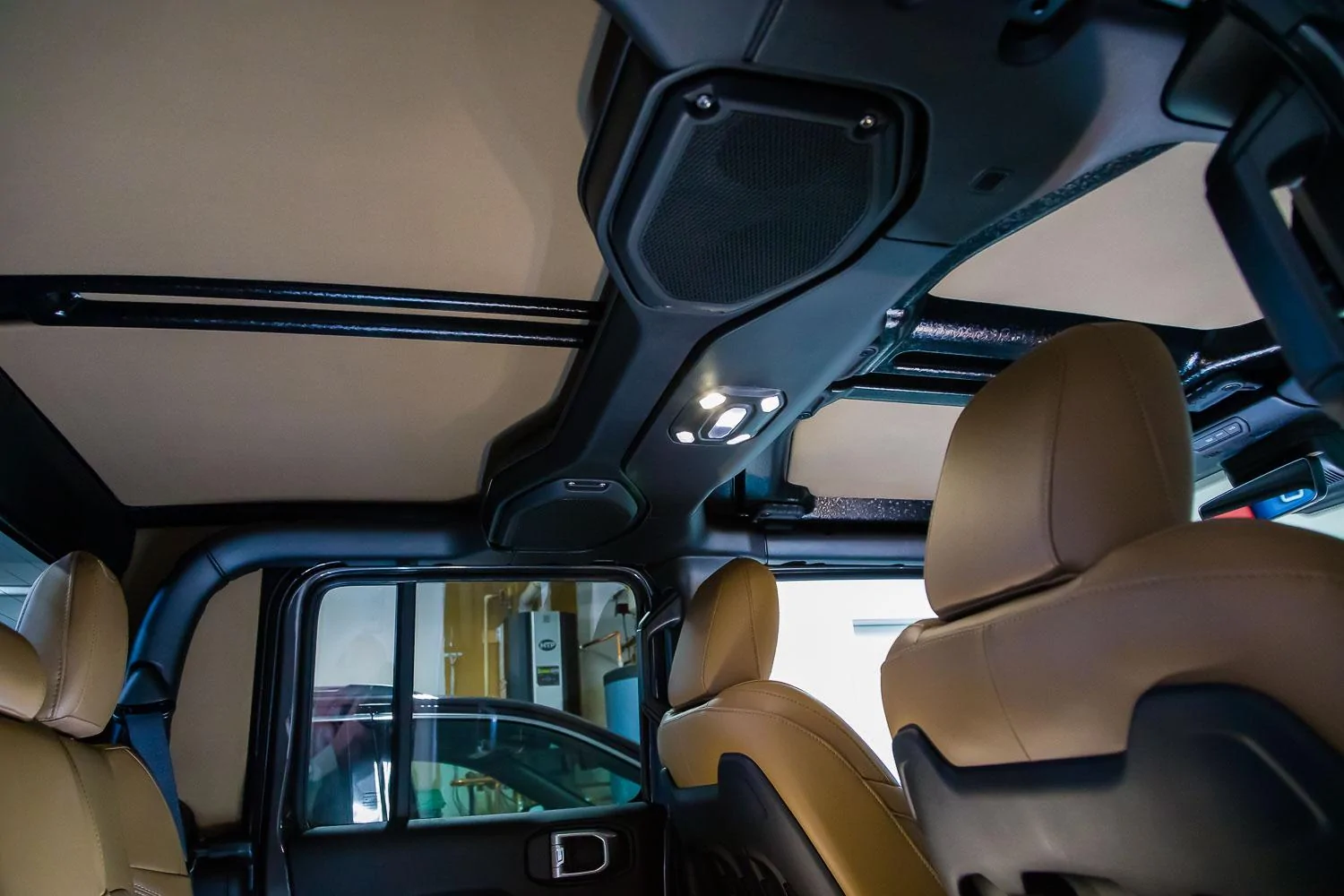 Jeep Gladiator Painting the Inside of the freedom top, and touch up of outside MT-20201222-132113-0006-1500