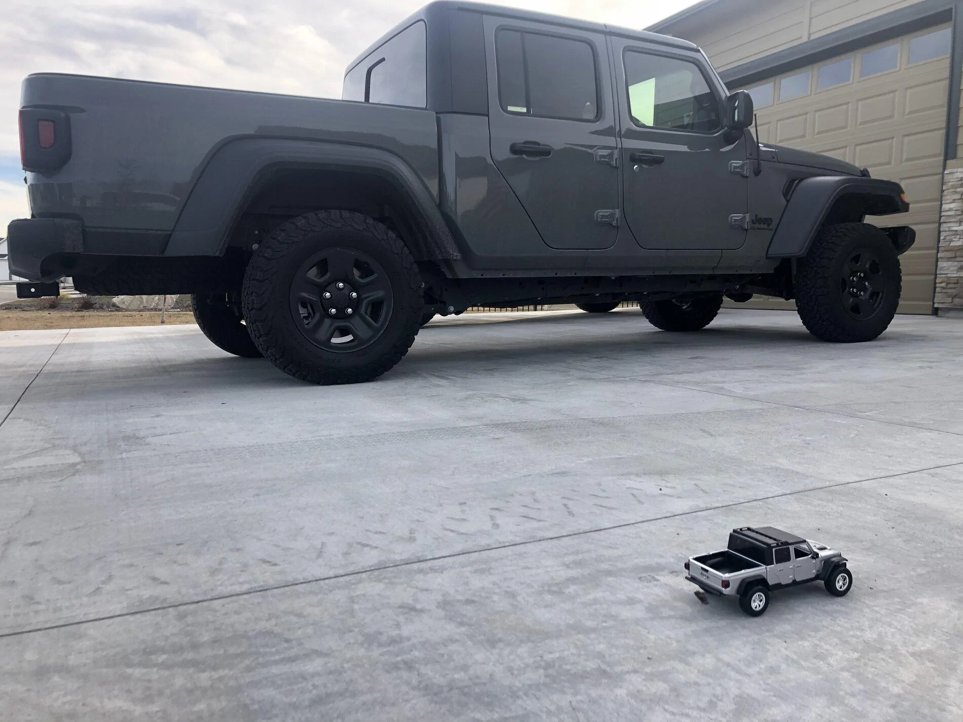 Jeep Gladiator ***Official Mojave Thread*** Lets talk Mojaves CAA5D3EB-2127-4142-A7DD-67B467D1B409