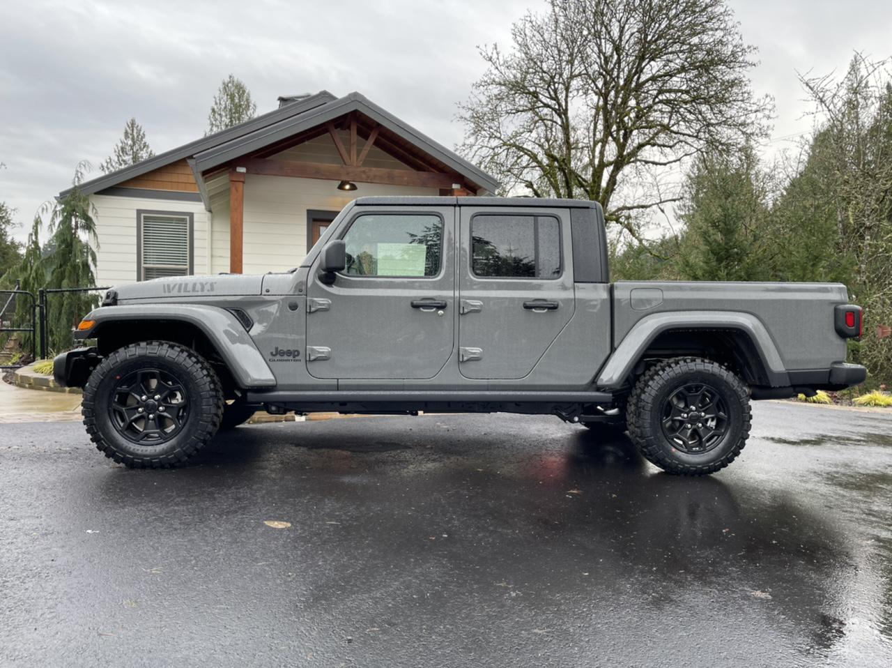 Jeep Gladiator STING GRAY Gladiator JT Club 1F6FA28A-079E-4154-BF99-AF9A62E01332