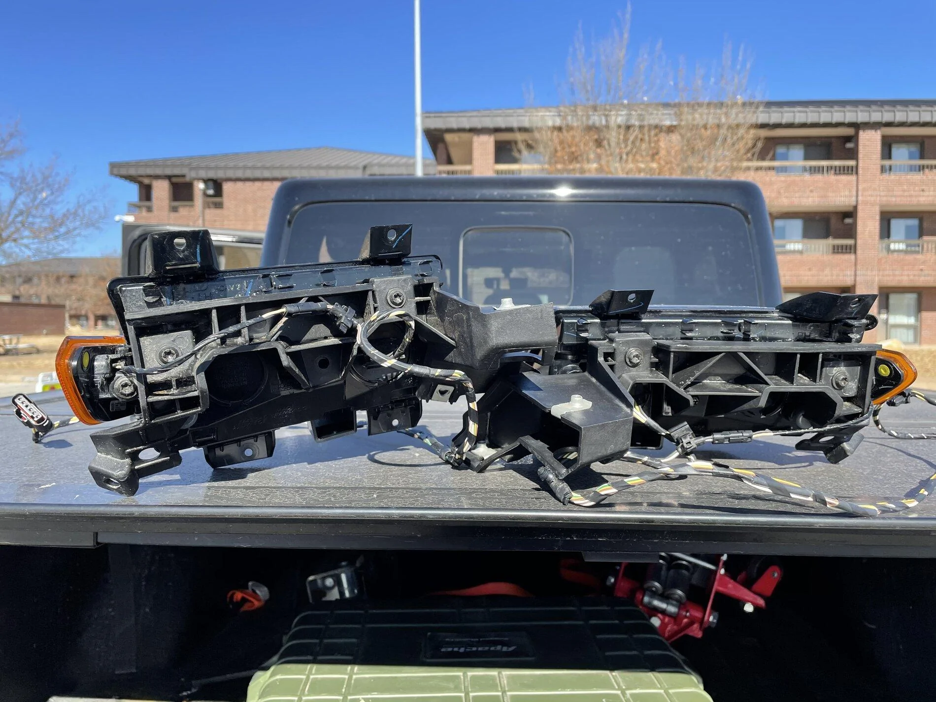 Jeep Gladiator OEM LED DRL/turn signals E194F401-5E3B-4474-9EAE-7FFB7CF42A9C