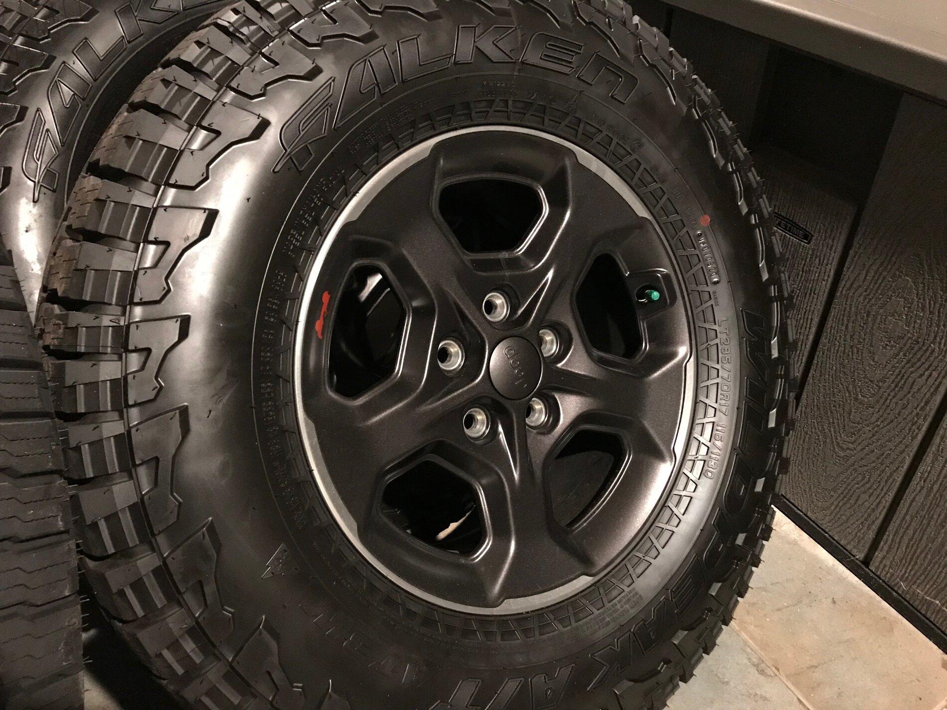 Jeep Gladiator WTS: Rubicon takeoff wheels/tires w/ spare and tpms sensors IMG_2360