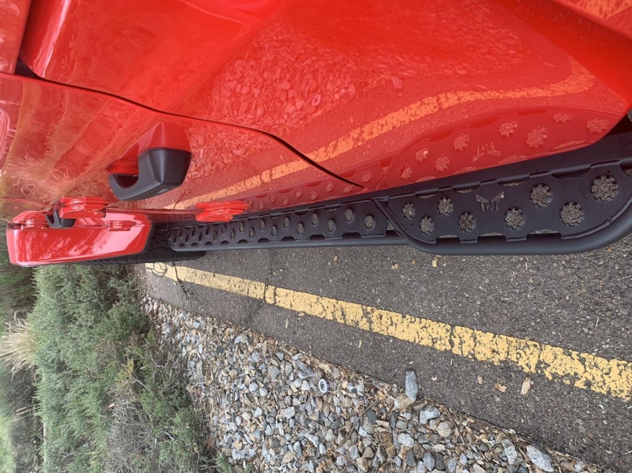 Jeep Gladiator TNT Customs Expedition Rock Sliders install and review 7650818E-AD56-428E-A1B0-E5C8F105706A
