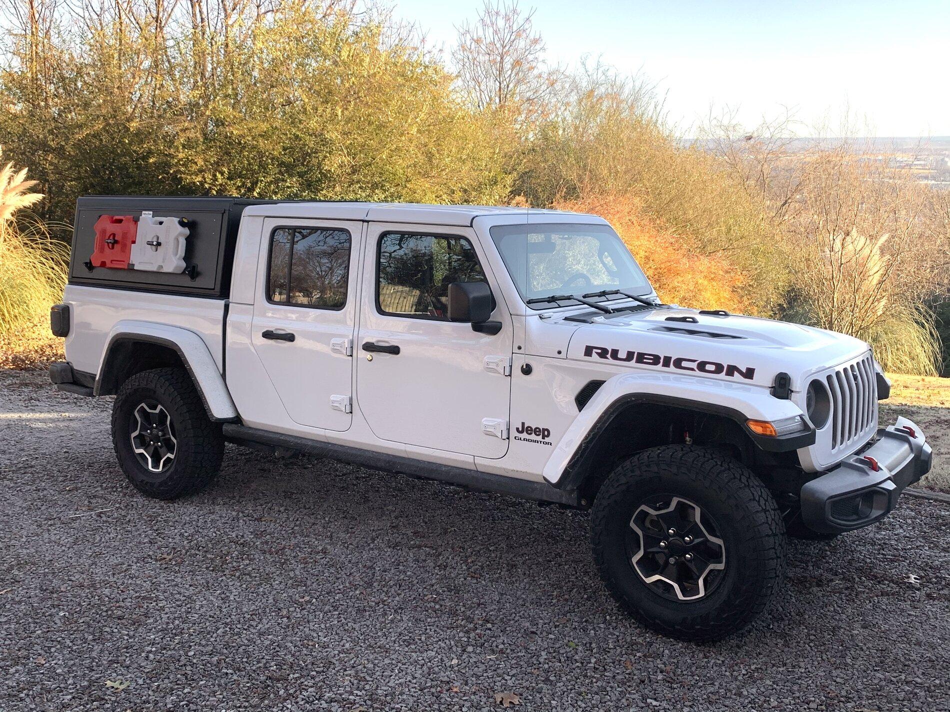 Jeep Gladiator BRIGHT WHITE Gladiator JT Club 91AFCBF3-6F51-4D83-A674-B4C4A9E4D3BB