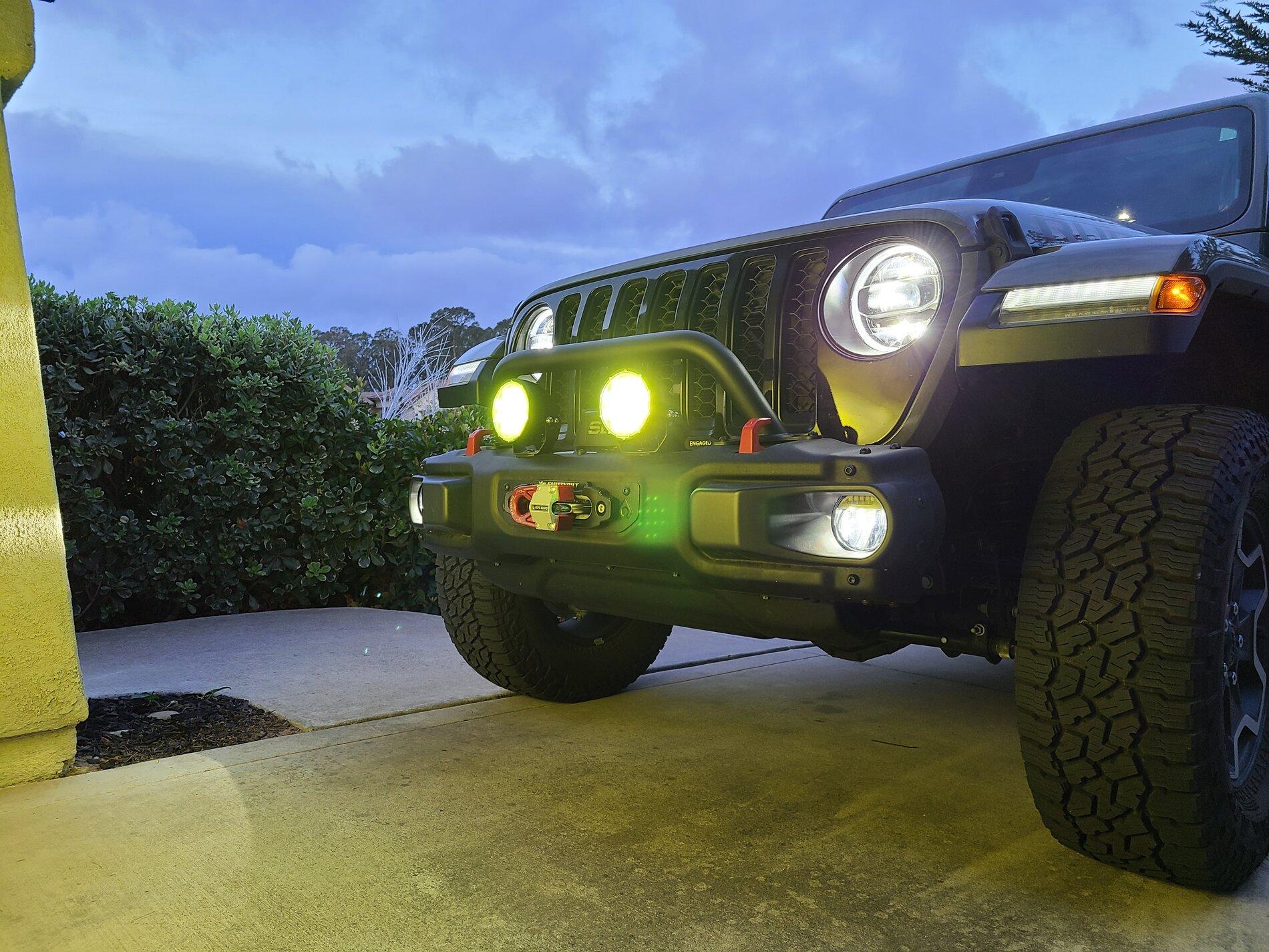 Jeep Gladiator Weekend project 95% done 20201227_165737