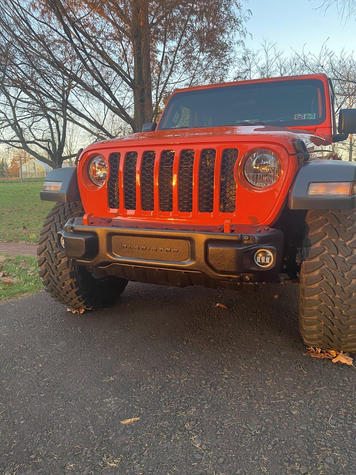 Jeep Gladiator Show me your front bumpers!! 88ED9548-0169-4F30-B1DE-18080311731D