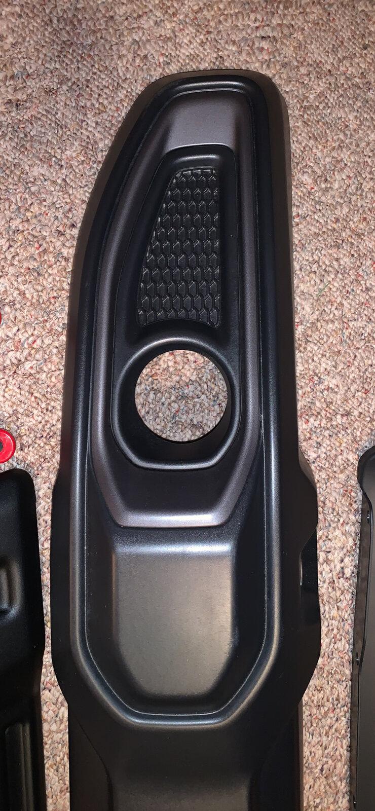 Jeep Gladiator JTR Plastic Front Bumper, Steel Skid and Hardware (no fogs) 240BCE66-1DDD-4E62-8189-62E9951B8399