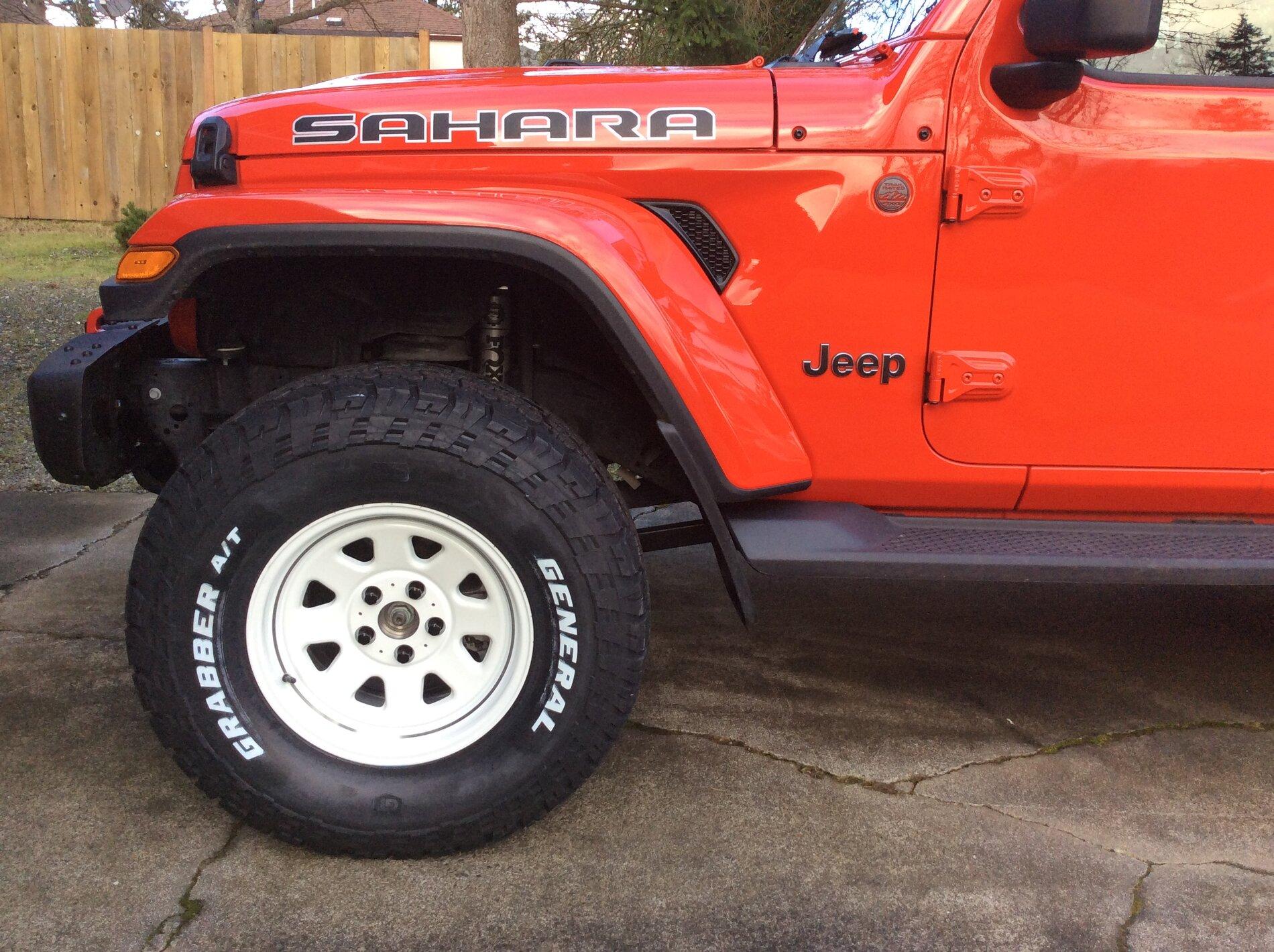 Jeep Gladiator What Jeep stuff did y’all get for Christmas? 12A4A975-E5C4-48C4-9D8E-587C66EB4791