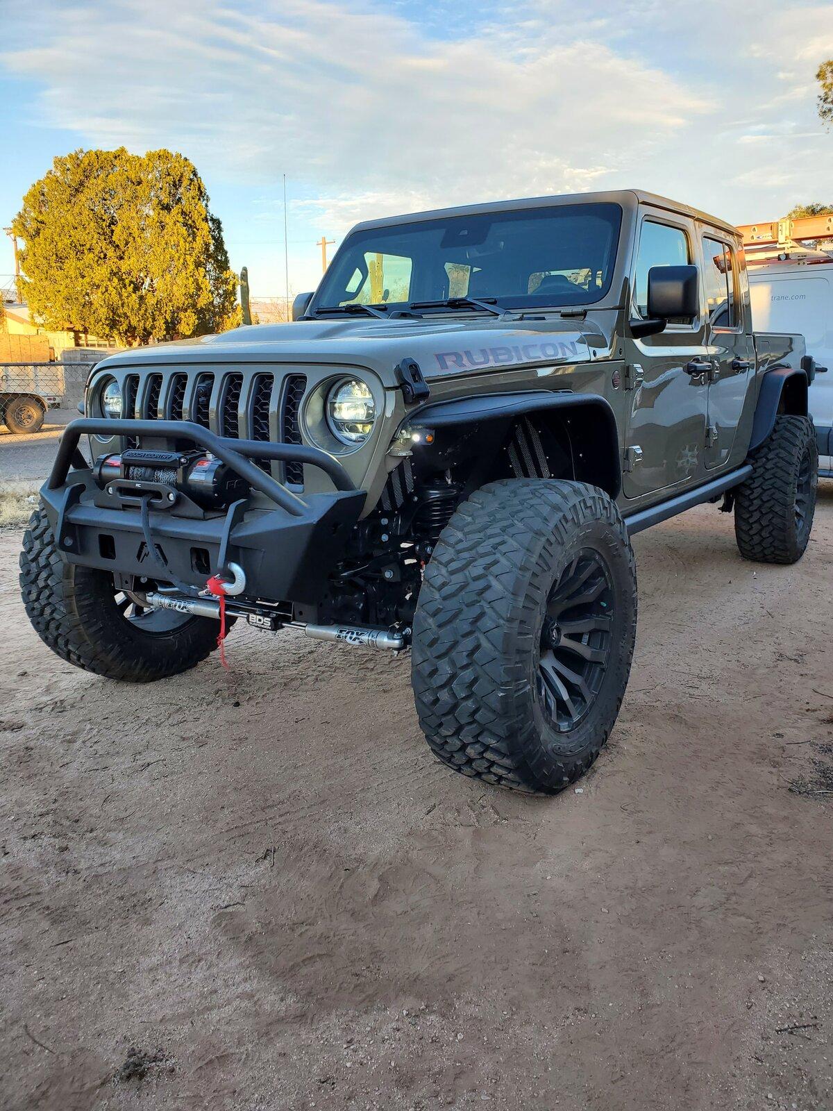 Jeep Gladiator New Fishbone Fenders 20201227_165655