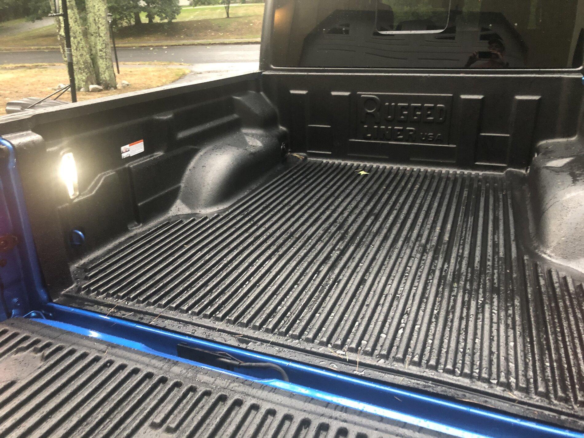 Jeep Gladiator Mopar plastic bed liner 08ACB051-76F4-4378-B11F-D66680C5A0CE