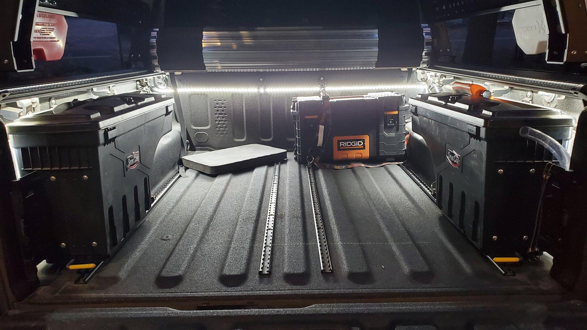 Jeep Gladiator Bed Lights 20201230_070412
