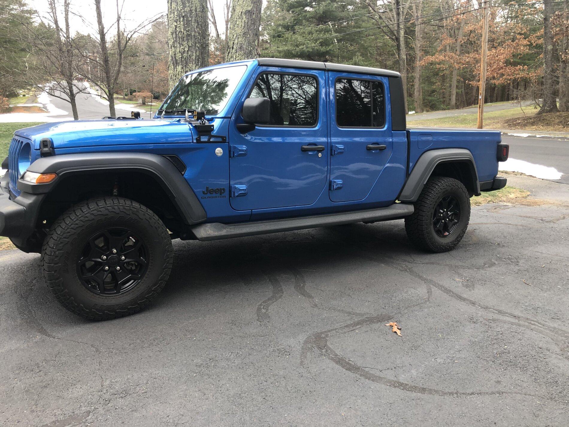 Jeep Gladiator LE wheels with Falken tires 65D26AE0-ADE5-4DA9-B687-49D888379344