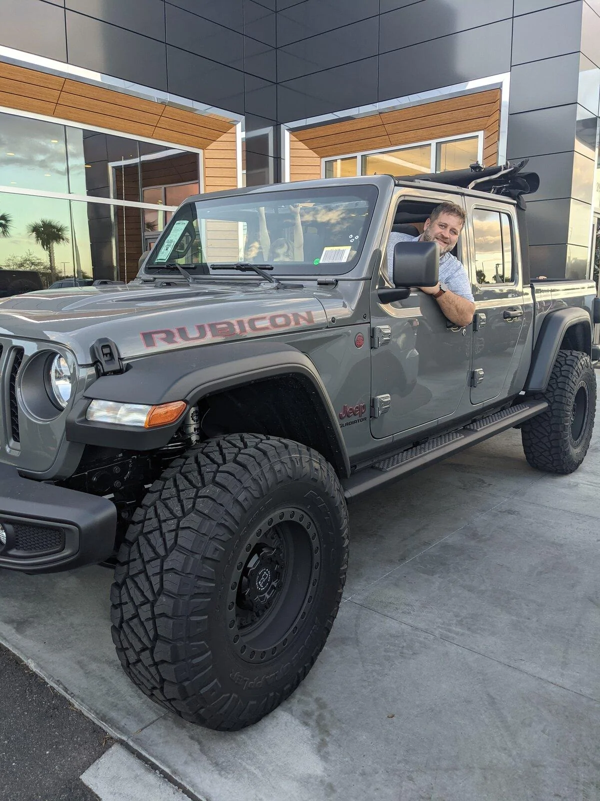 Jeep Gladiator How did I do? Some New year's Eve negotiating PXL_20201231_215906125.MP