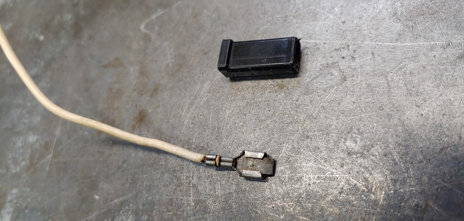 Jeep Gladiator SOLVED: Broke my Gladiator by drilling into wires 20201228_152454