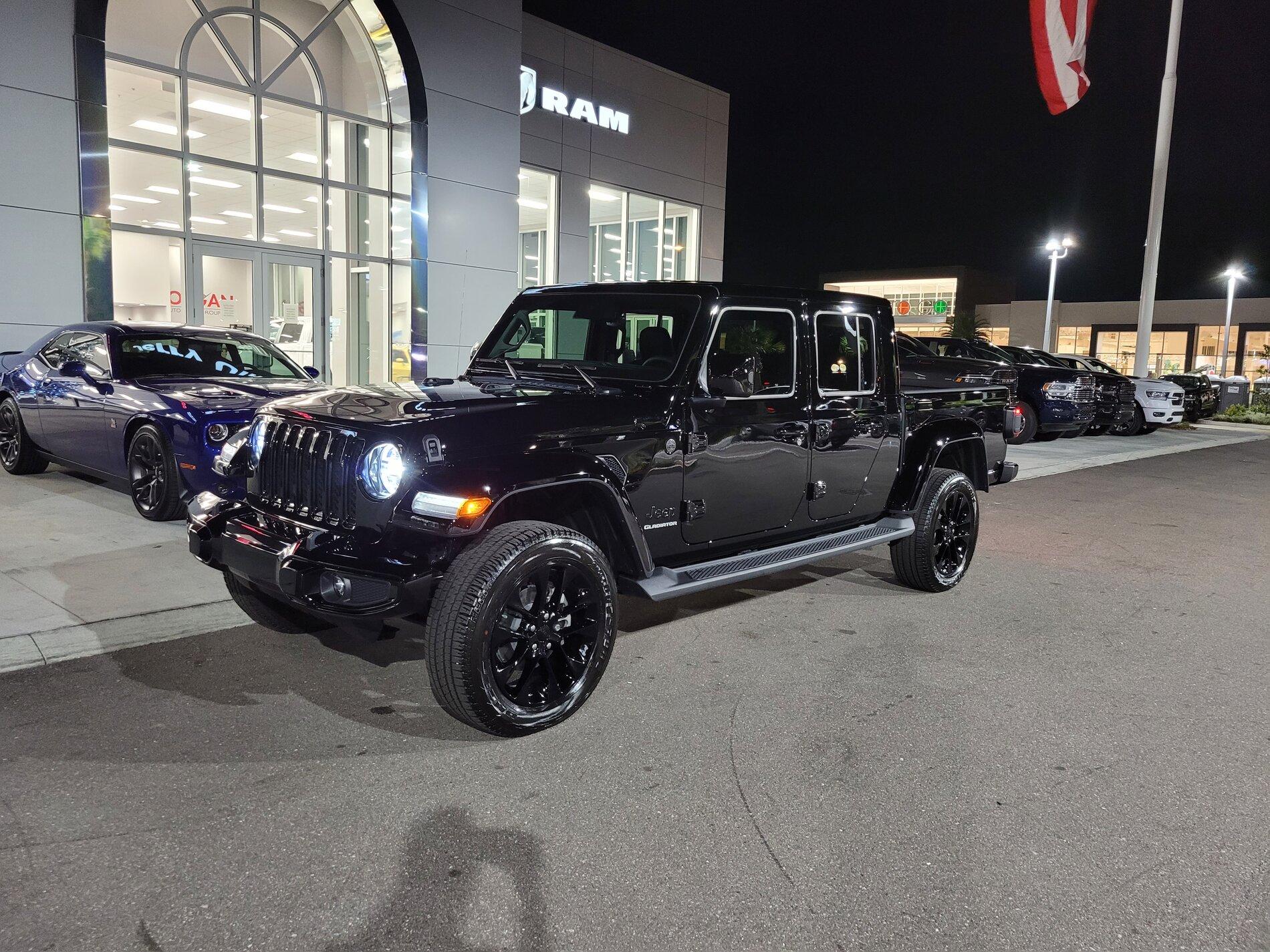 Jeep Gladiator What's more rare on the road? 20201219_205315