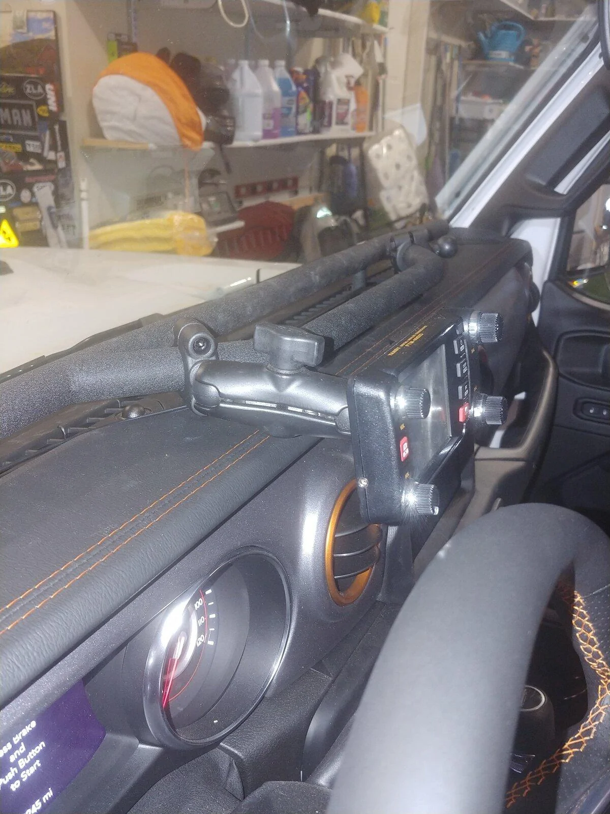 Jeep Gladiator Shortwave transceiver installation 20210101_134531