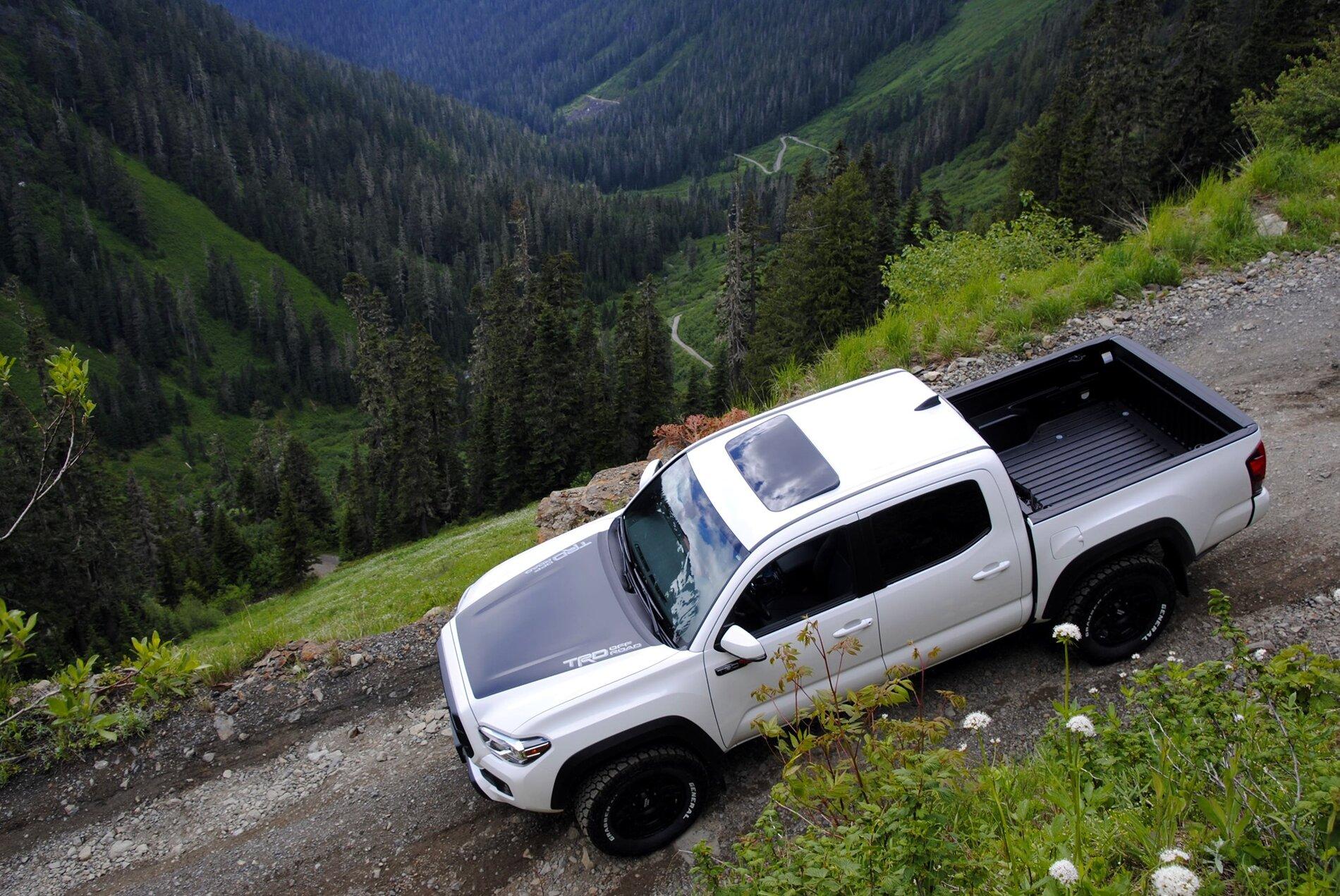 Jeep Gladiator Consumer Reports Gives the 2021 Jeep Gladiator the Edge Over the Toyota Tacoma 368393A0-A93A-4A9B-A1C3-5BA18C922B47