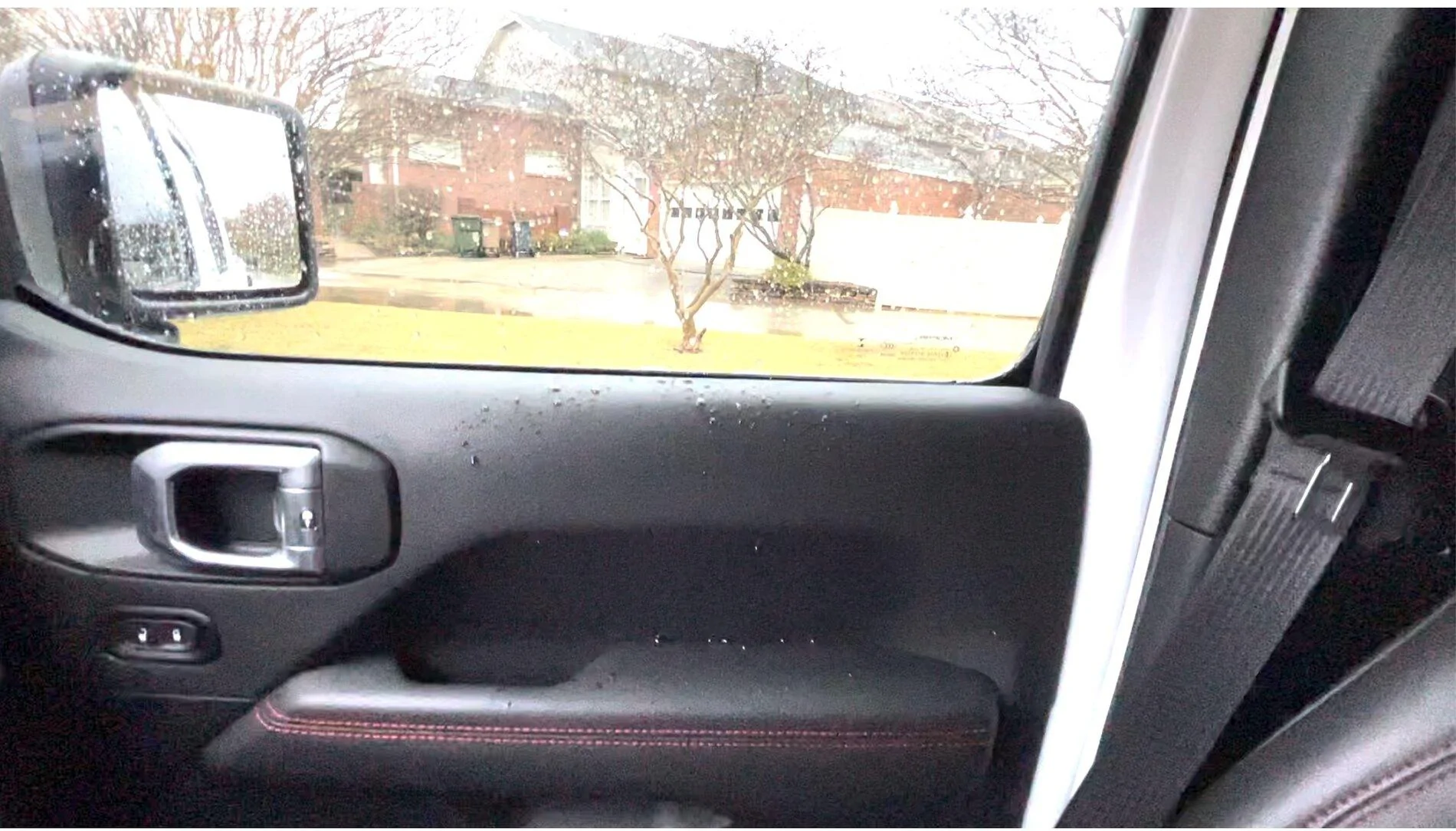 Jeep Gladiator 2021 EcoDiesel Roof Leaking Roof Leak 1