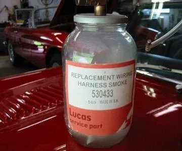 Jeep Gladiator SOLVED: Broke my Gladiator by drilling into wires Lucas-electric_smok