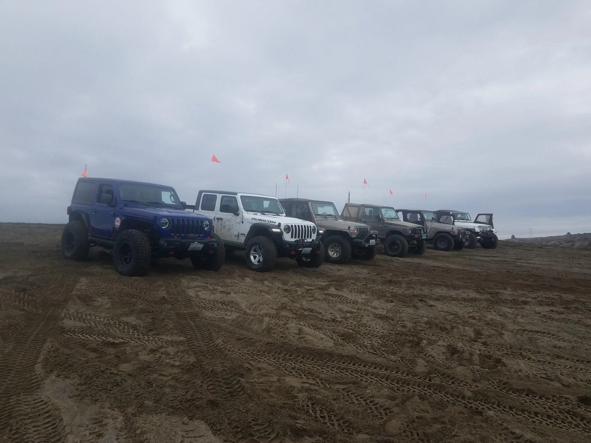 Jeep Gladiator Jeeps Parking Next To Jeeps juniper121