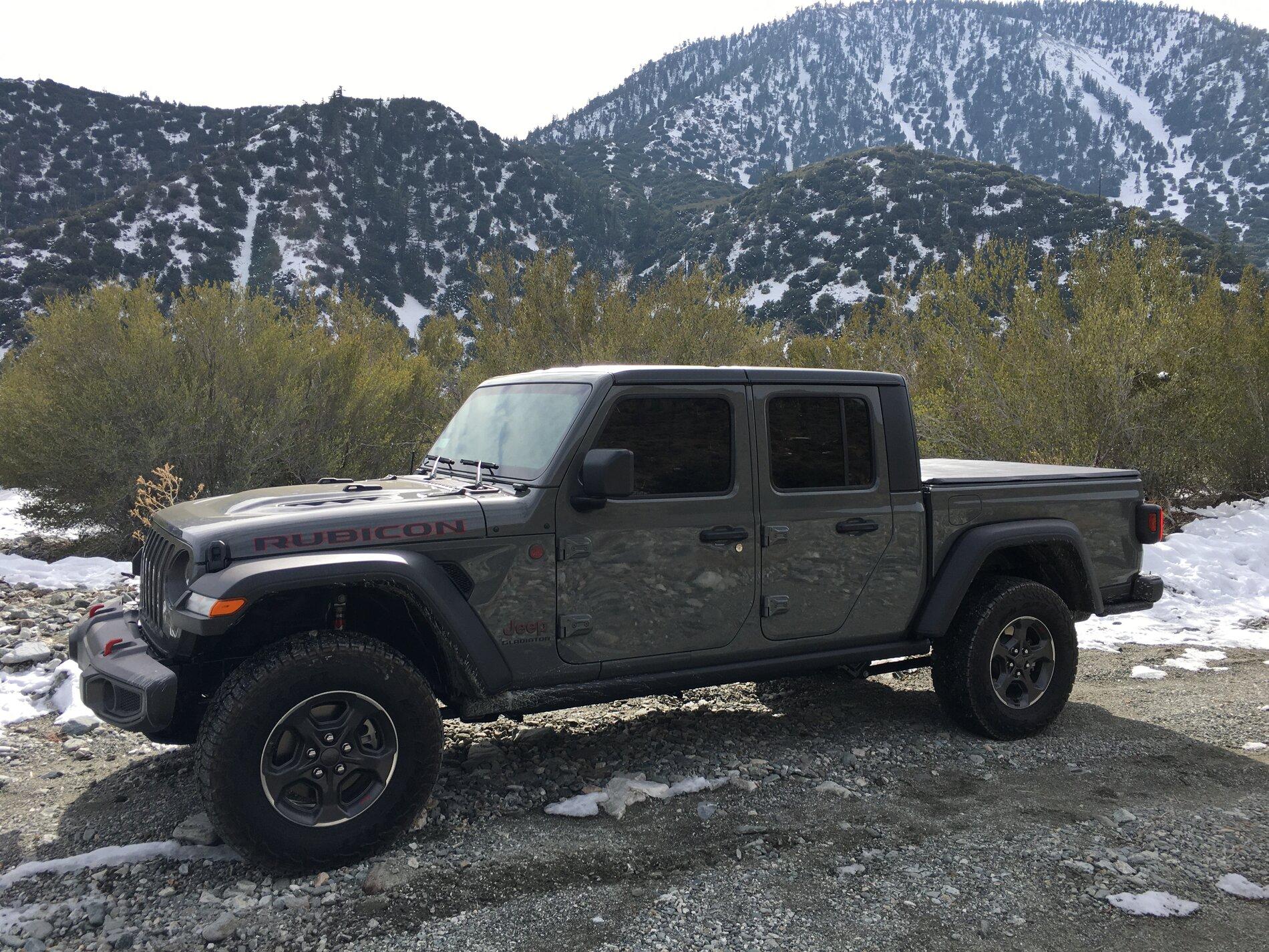 Jeep Gladiator SOCAL Gladiator meet/trail run B69F3AD5-DED2-4590-9143-25AD539E79FC