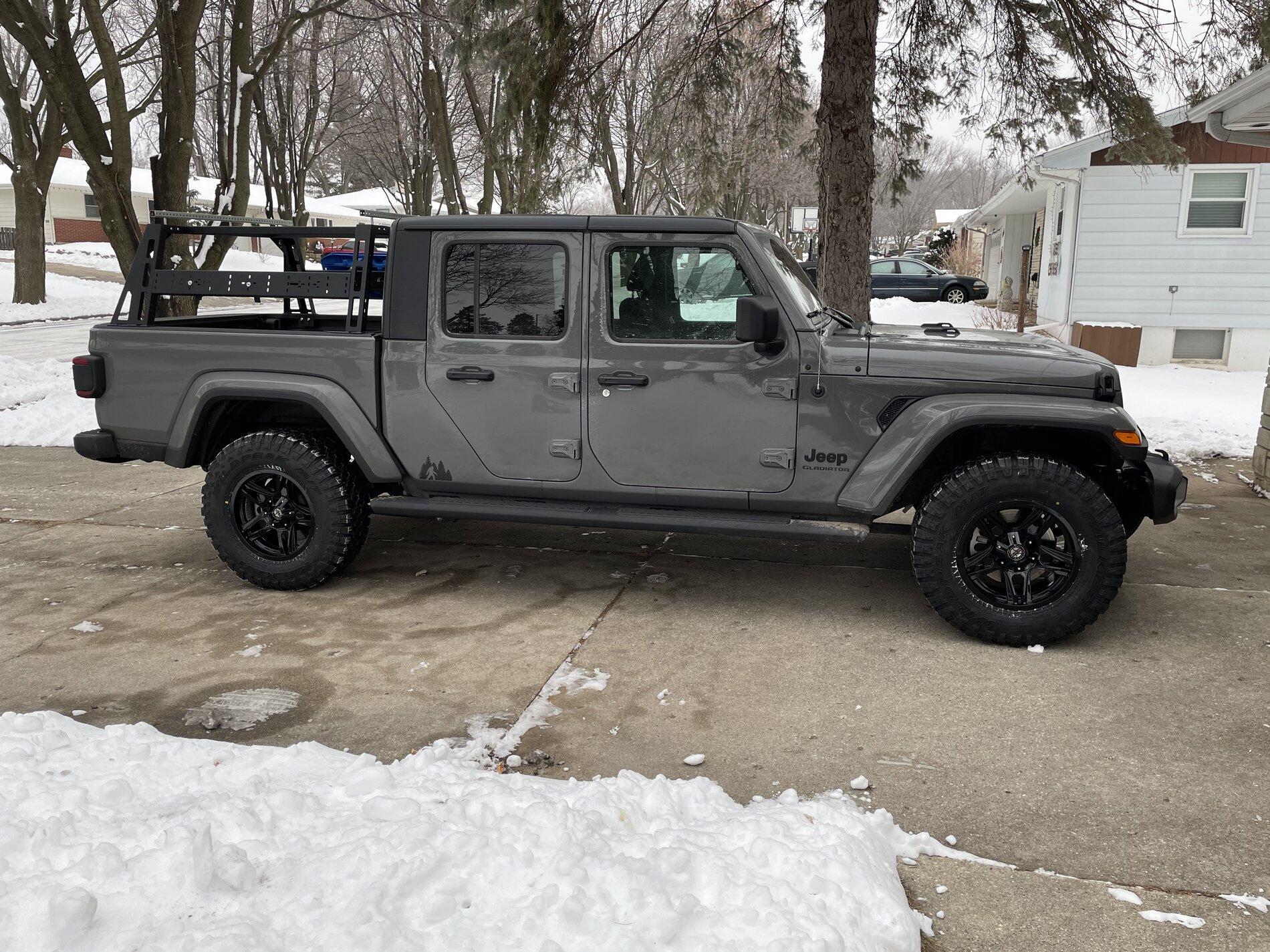 Jeep Gladiator STING GRAY Gladiator JT Club F5F6D8B3-0852-45CC-8D1B-A0B8CB18CD24