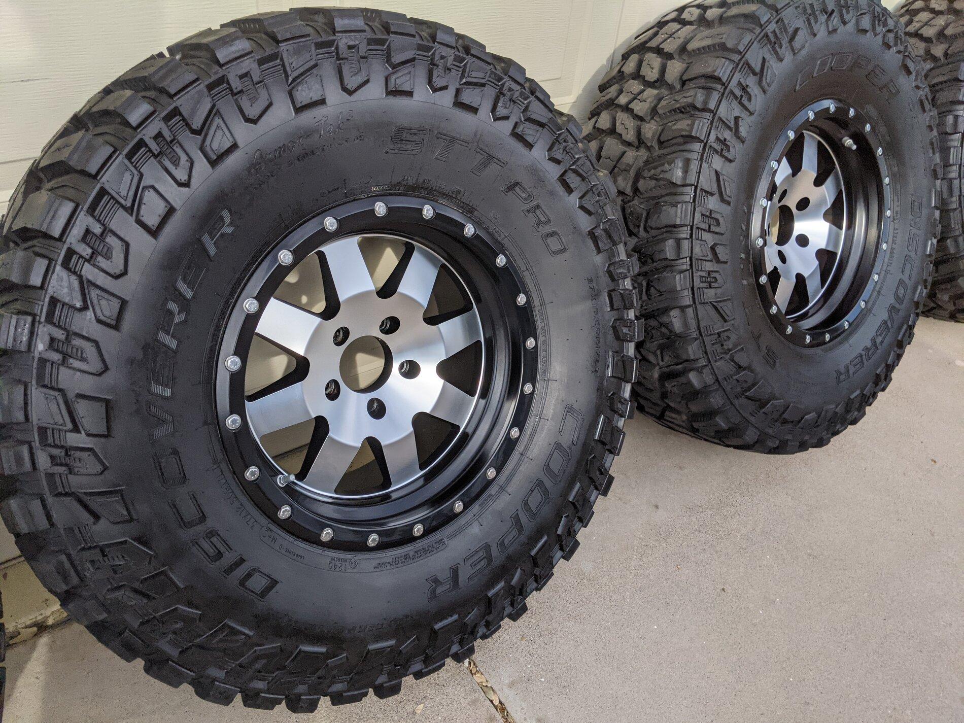 Jeep Gladiator 37s Cooper STT Pro Tires & Raceline Defender Wheels (Set of 5) 2 tire