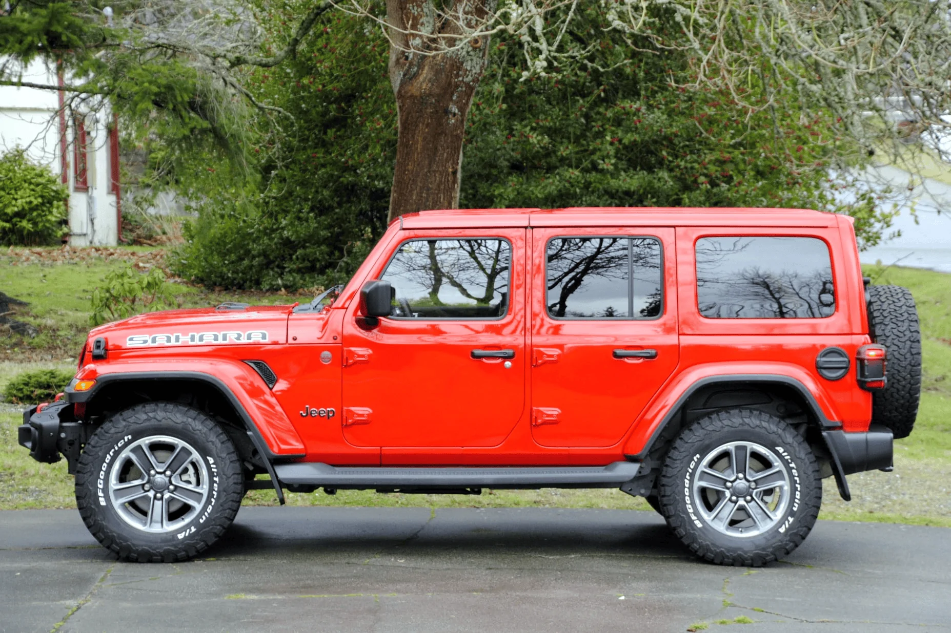 Jeep Gladiator Modify Overland or Order Mojave? 1609698064395
