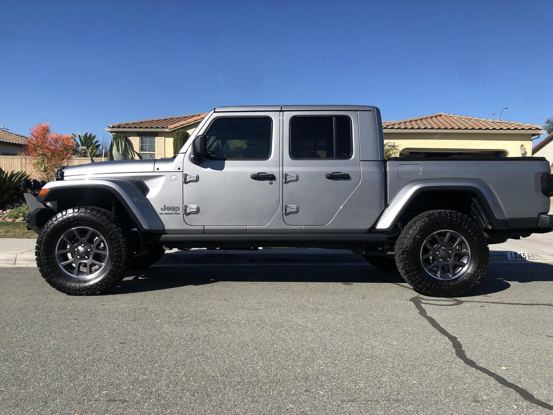 Jeep Gladiator 275/70/18 Overland Stock Rims with 1.75" Spacers 9A6E3C04-7E4F-4E38-A748-609BFEA5AD67