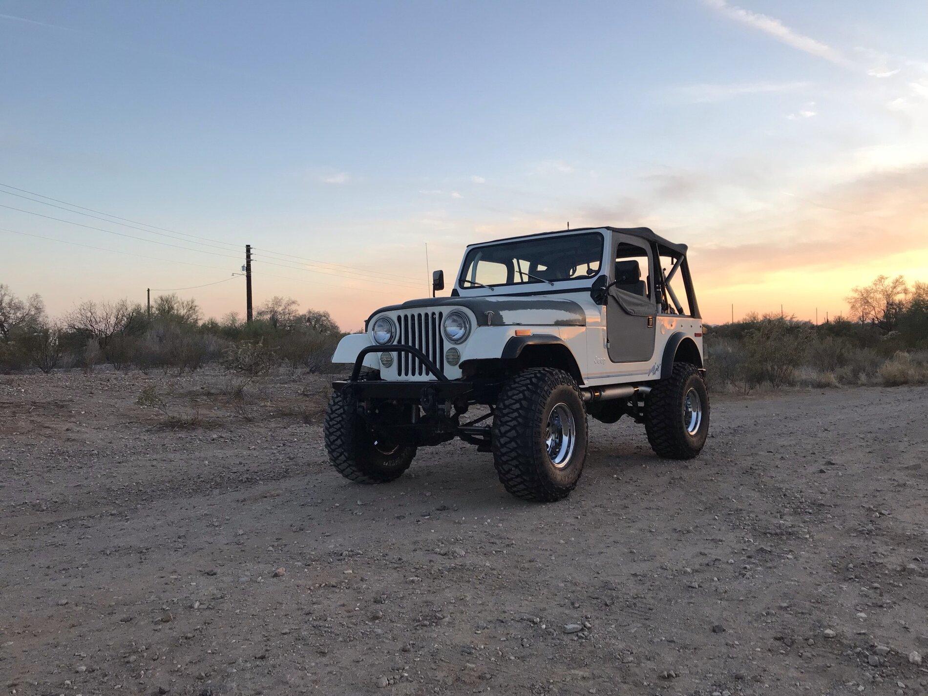 Jeep Gladiator Old School Jeeps BE08B176-4D0F-4733-B6AB-8F72EB1CE959