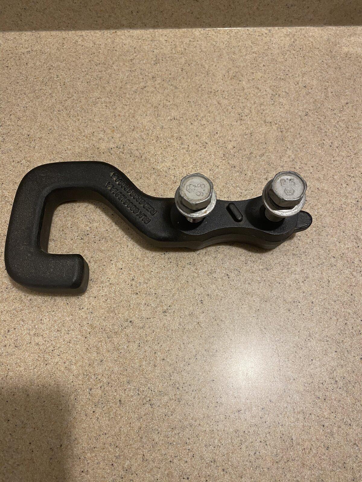 Jeep Gladiator black rear tow hook w/hardware 5018717E-5151-4D3B-B7E7-E40D823D3A98