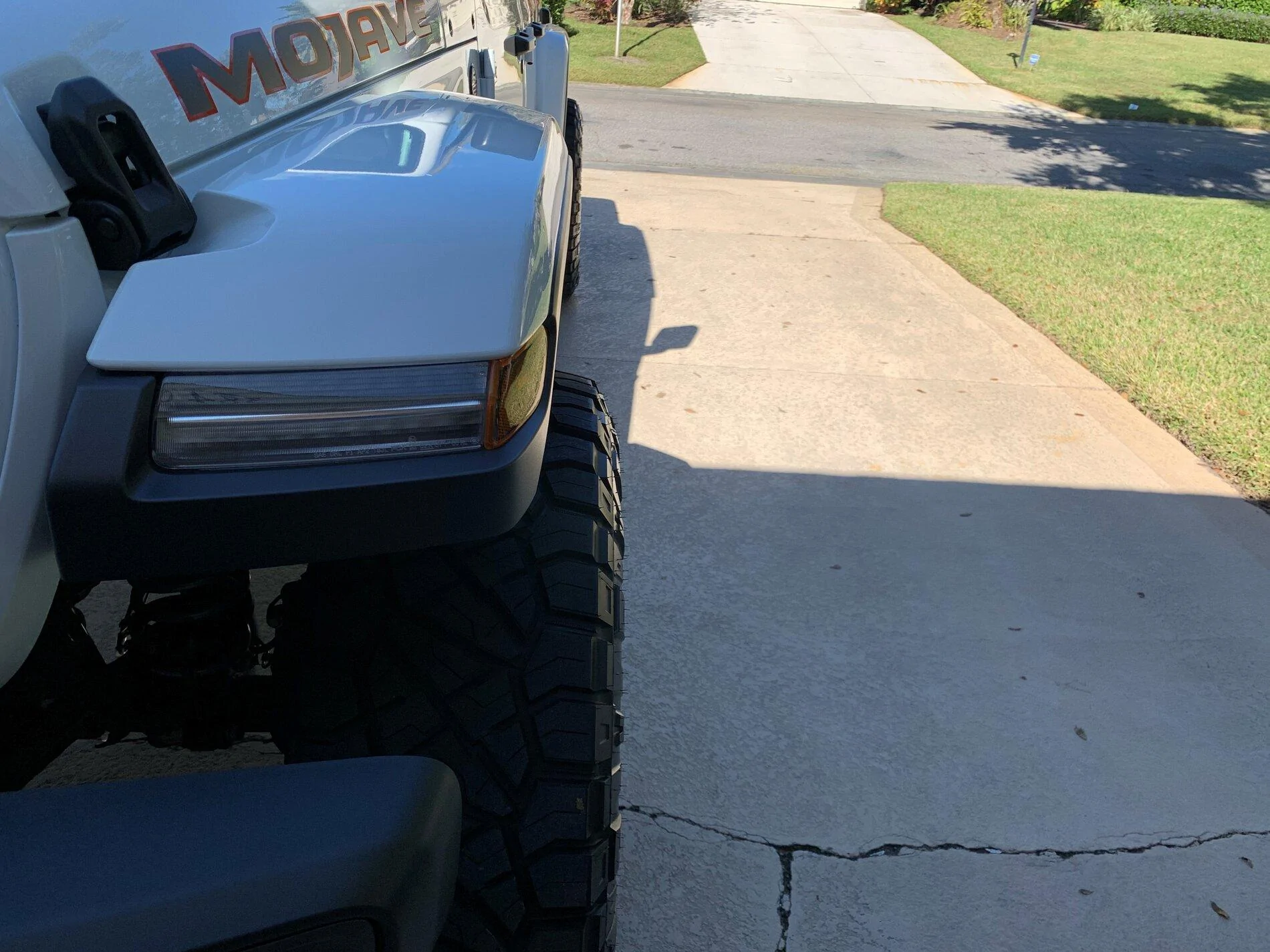 Jeep Gladiator SHOW ME YOUR WHEELS! front offset