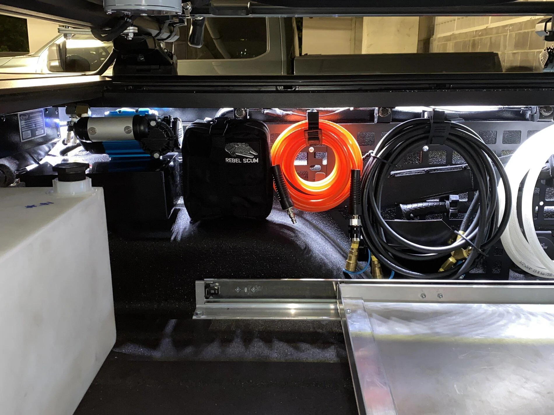Jeep Gladiator Truck Covers USA Tonneau:  Pros and Cons? A7F4EDDB-C8D9-49CF-BFC8-8EA65304BB9F