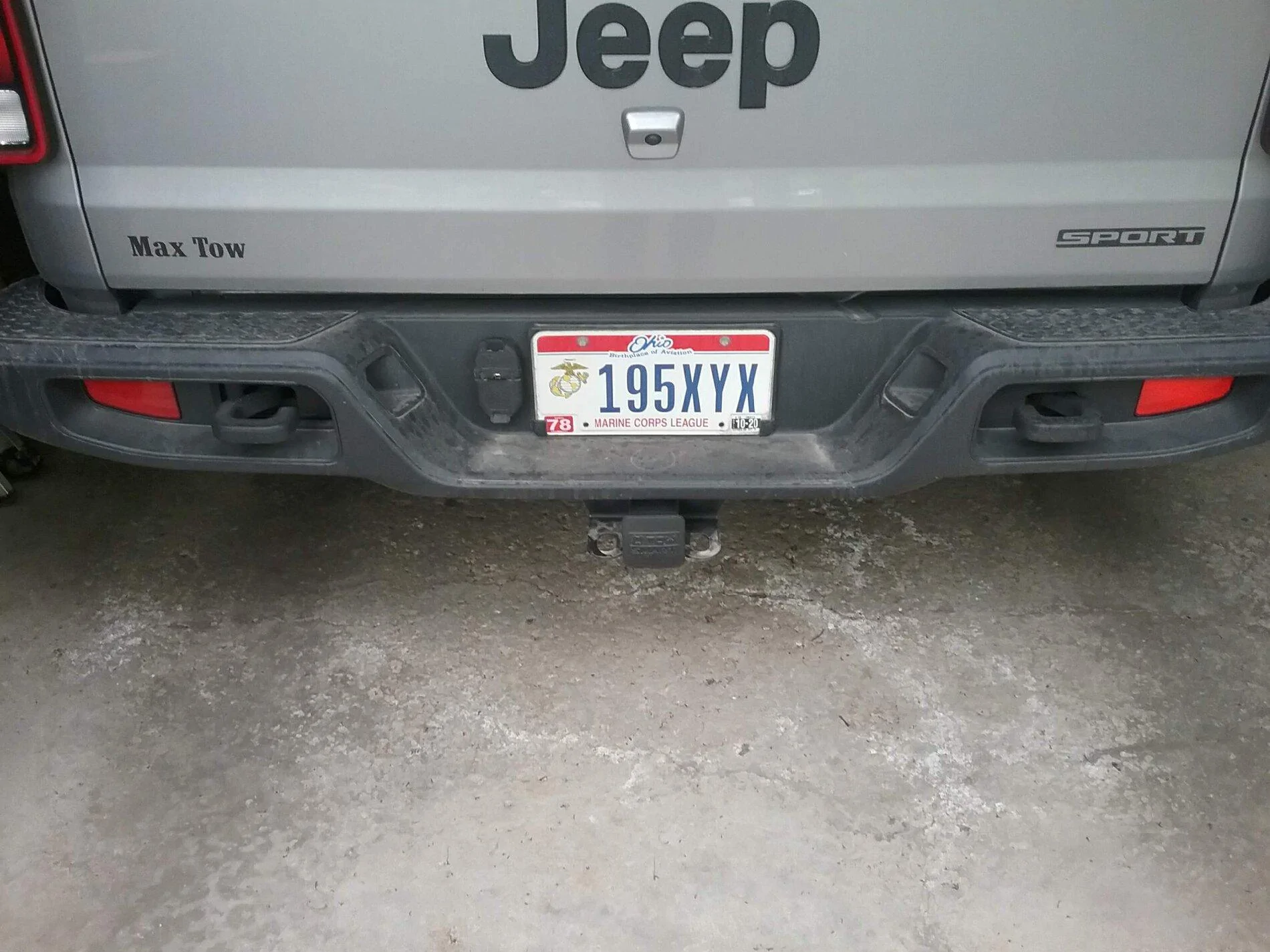Jeep Gladiator Max tow max tow max tow. Hook1