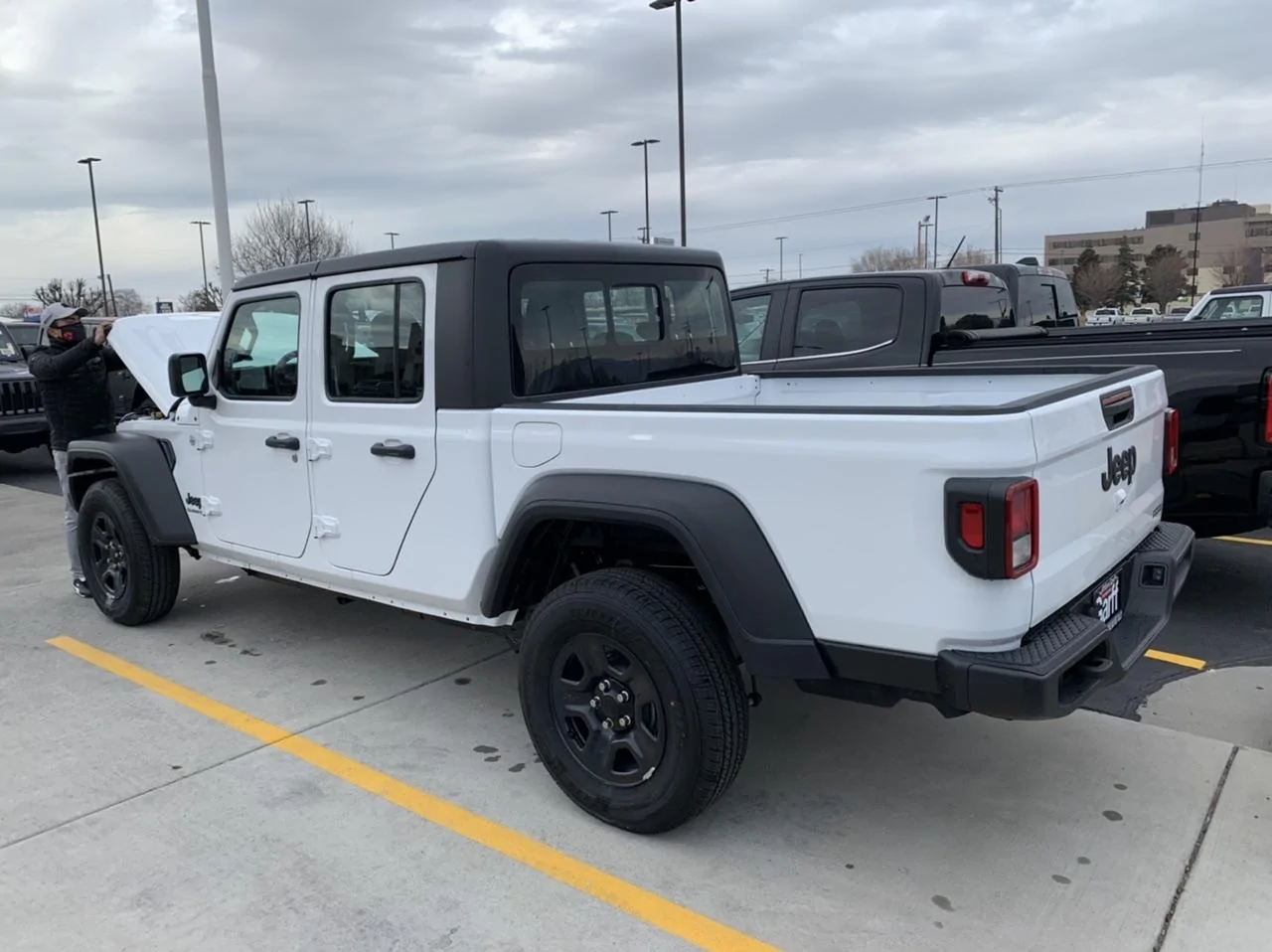 Jeep Gladiator ‘21 Sport w/2” Mopar, Kenda 35x10.50 on Mopar Steel Spares 4C770B8C-6F25-4421-B34B-F3A7F8A14B9C