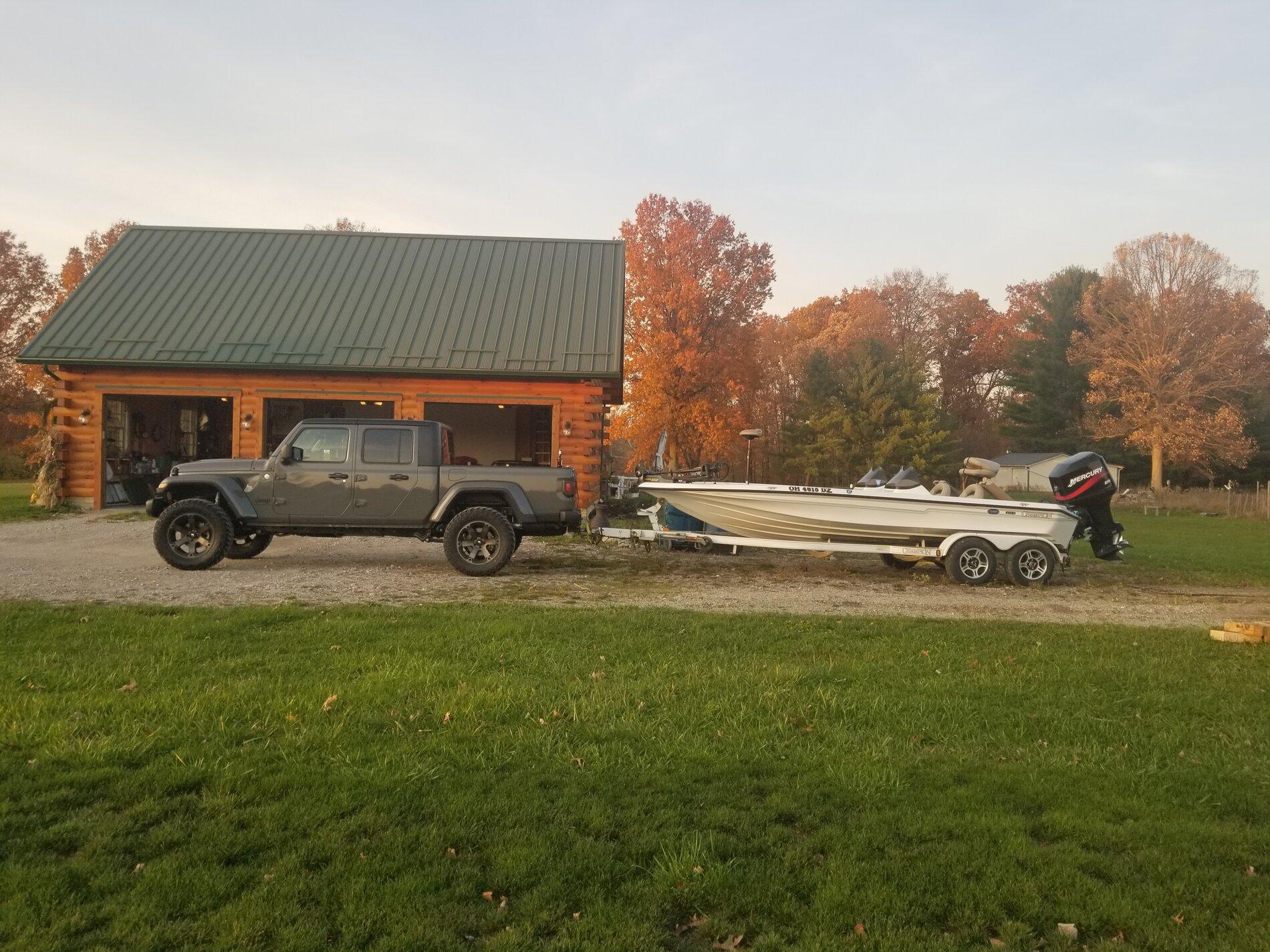 Jeep Gladiator Gladiators on Mopar 2" Lift Kit 20201106_165837