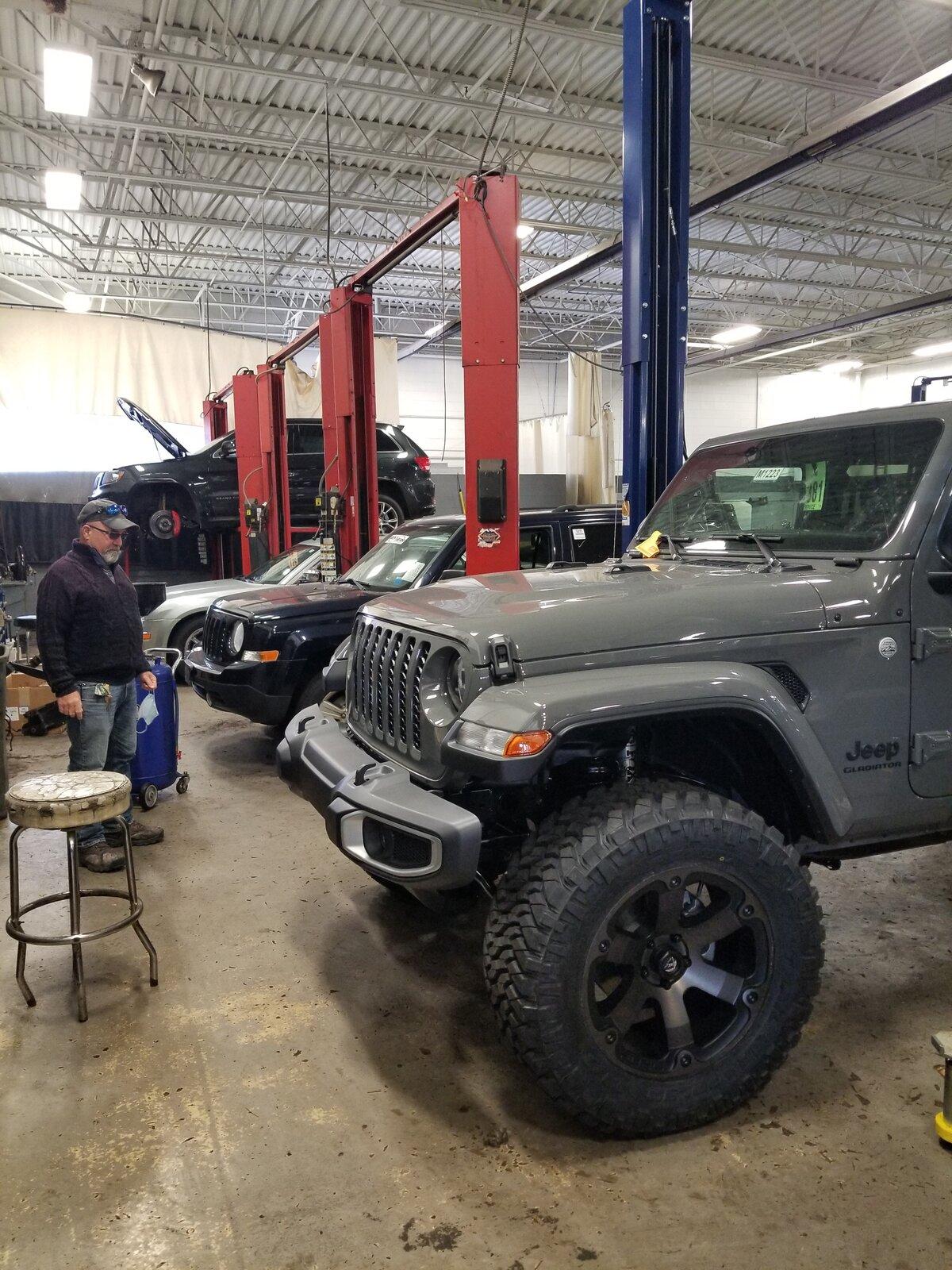 Jeep Gladiator Gladiators on Mopar 2" Lift Kit 20201017_102413