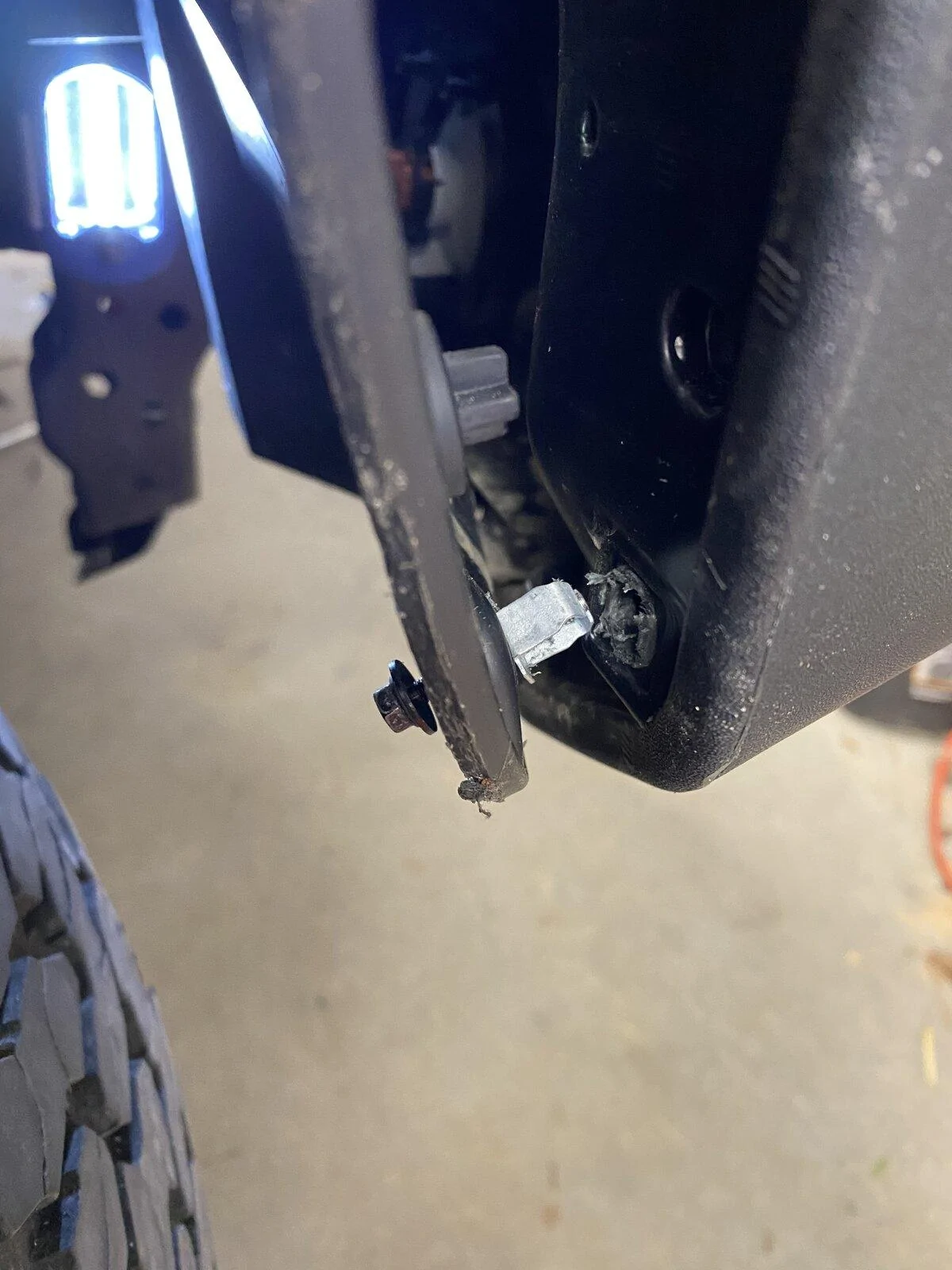Jeep Gladiator What jeep employee in their crazy mind 405A6B48-724F-4B20-A309-892691F21916