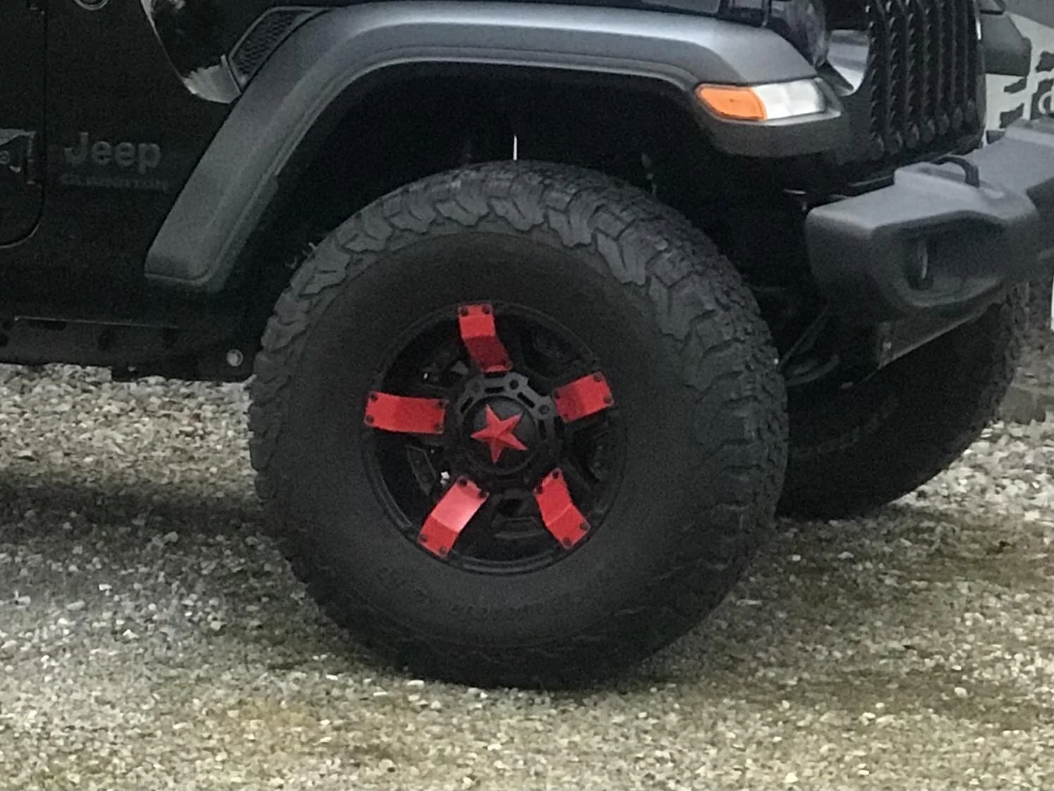 Jeep Gladiator Lets see those 17" RIMS ! 4E6CC00A-4A3C-48A7-8B96-7AFB35664E76