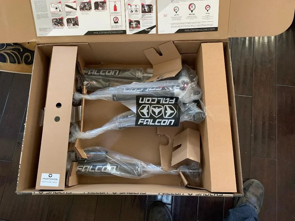 Jeep Gladiator Remote reservoir shocks. Falcon, King or Icon? 2oDV96