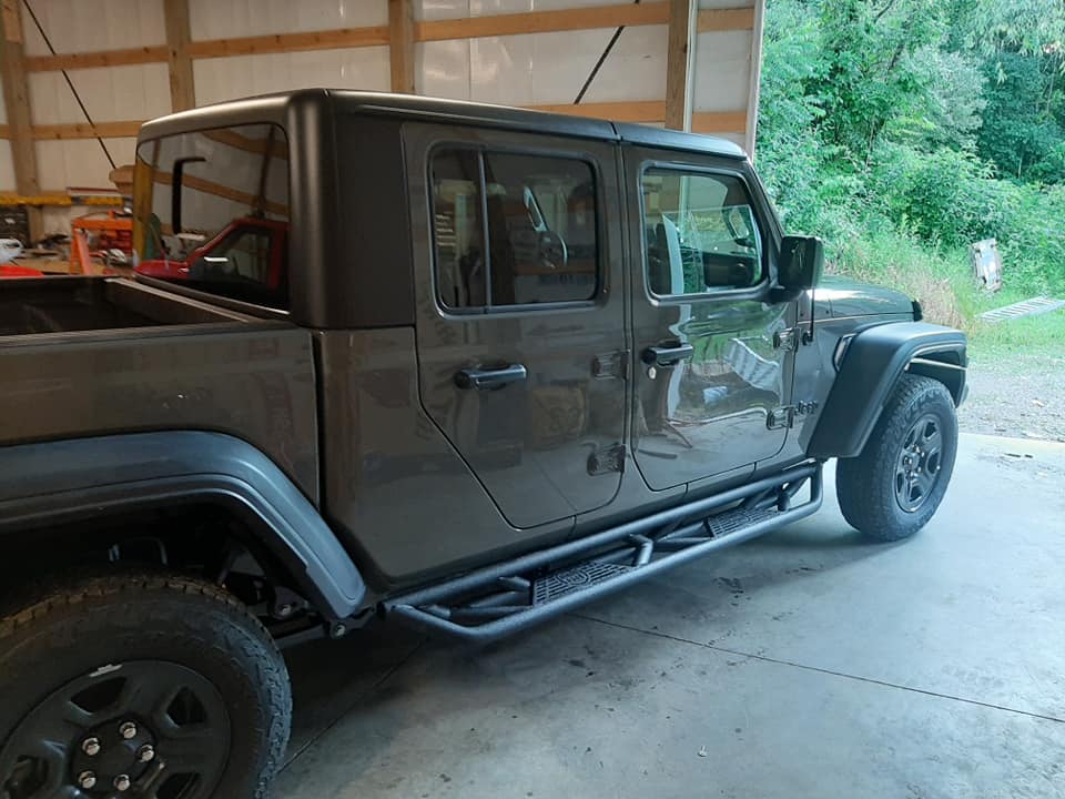 Jeep Gladiator Anyone had luck with Hooke road parts? 107901403_3340556605994590_3641471931288807376_n