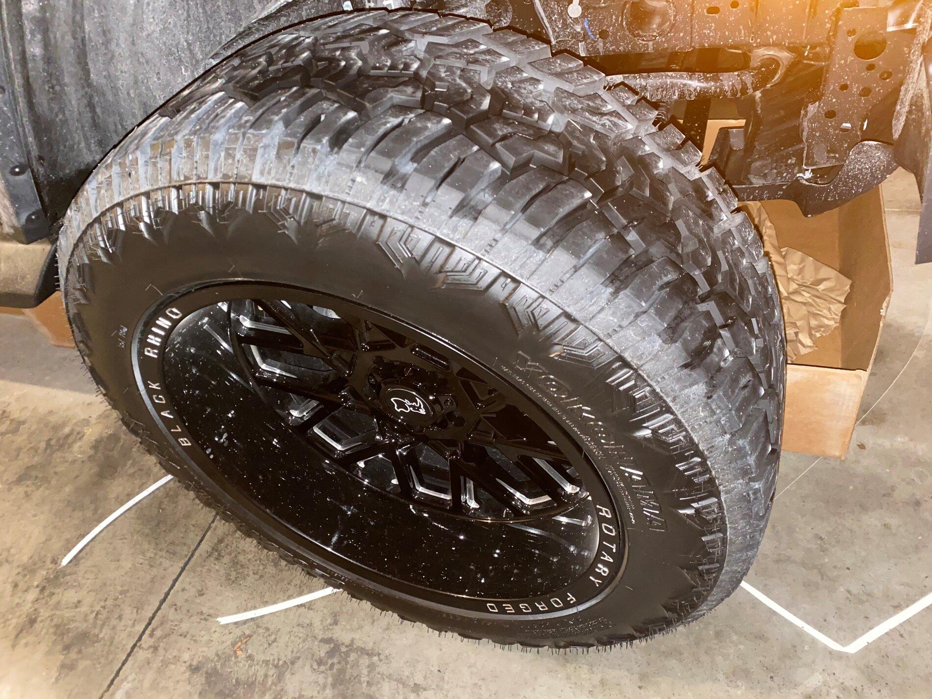 Jeep Gladiator Would a tune or gear change help bad MPG with 35 inch tires? b