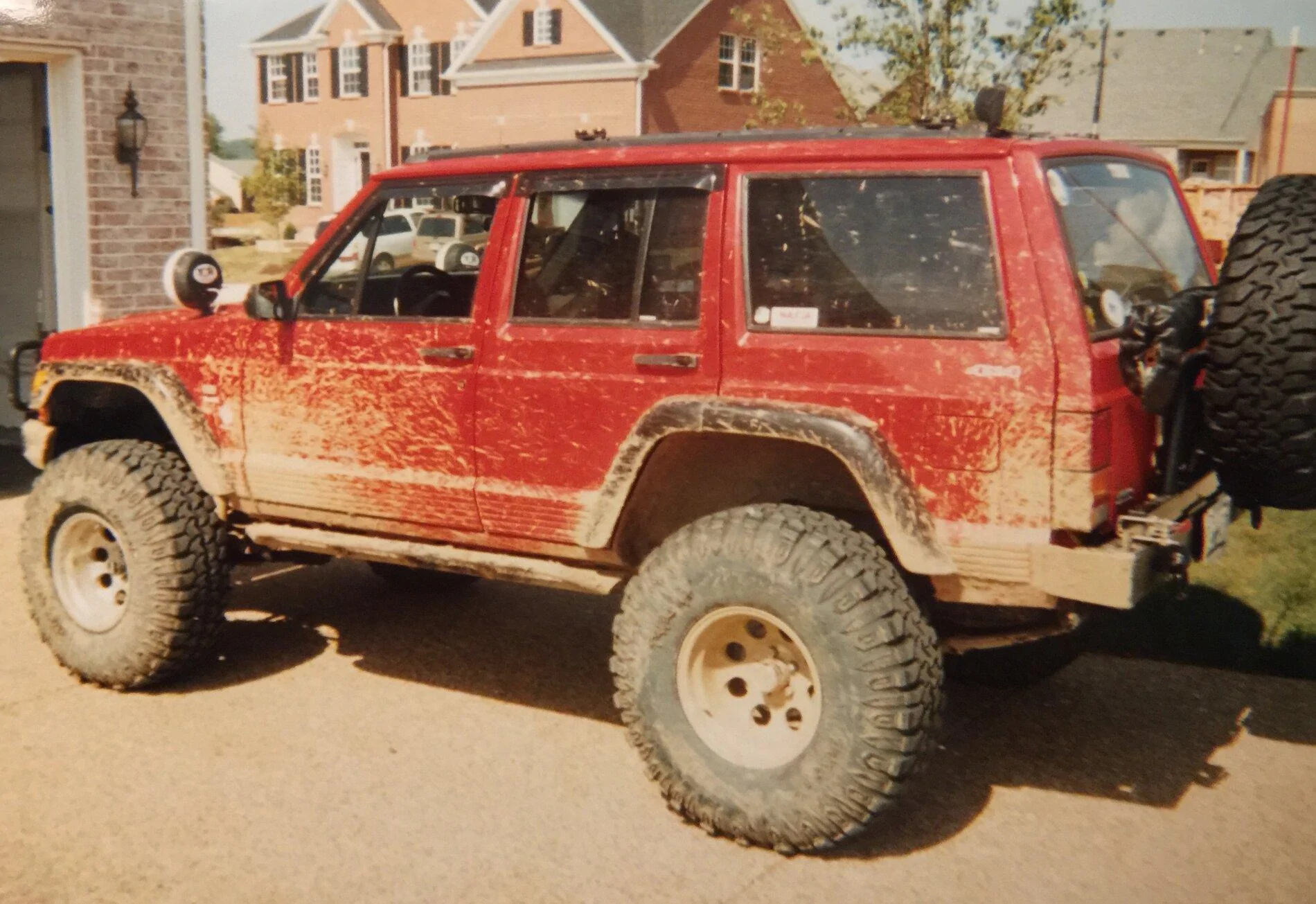 Jeep Gladiator Low Key Getting Trolled EAEF4B26-08E0-43BF-AC1E-6AF211B416AC