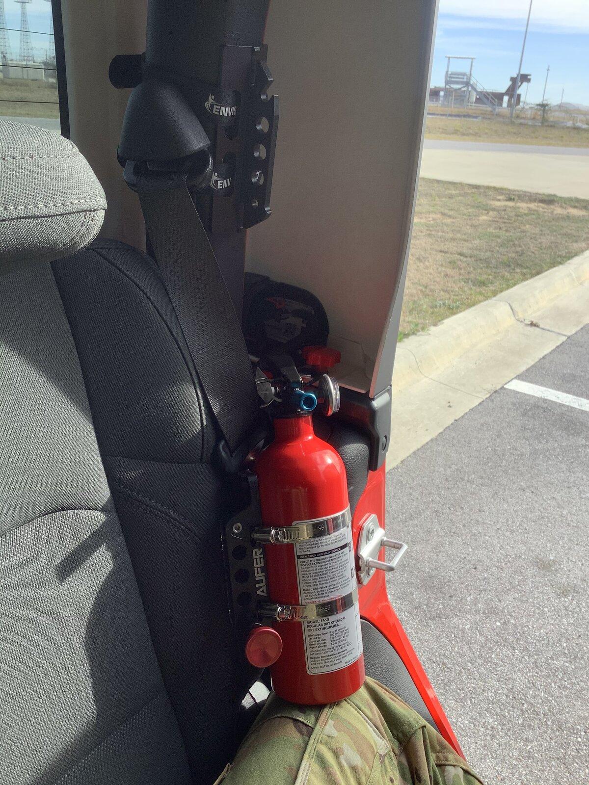 Jeep Gladiator Mounted my Fire Extinguisher! 7B82059C-D2FA-449E-91A4-354BF6218F84