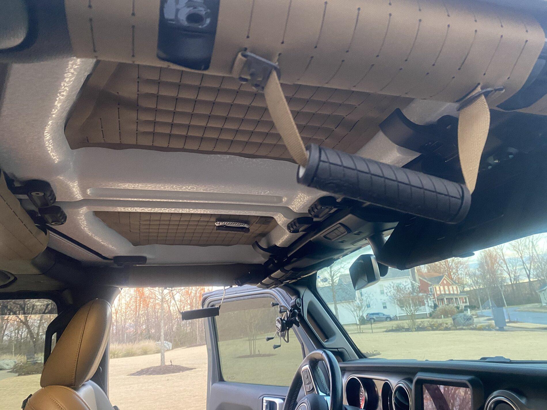 Jeep Gladiator Invictus off Road MOLLE Headliner 026BFA24-A9CC-4377-A3A7-2CC895D45A24