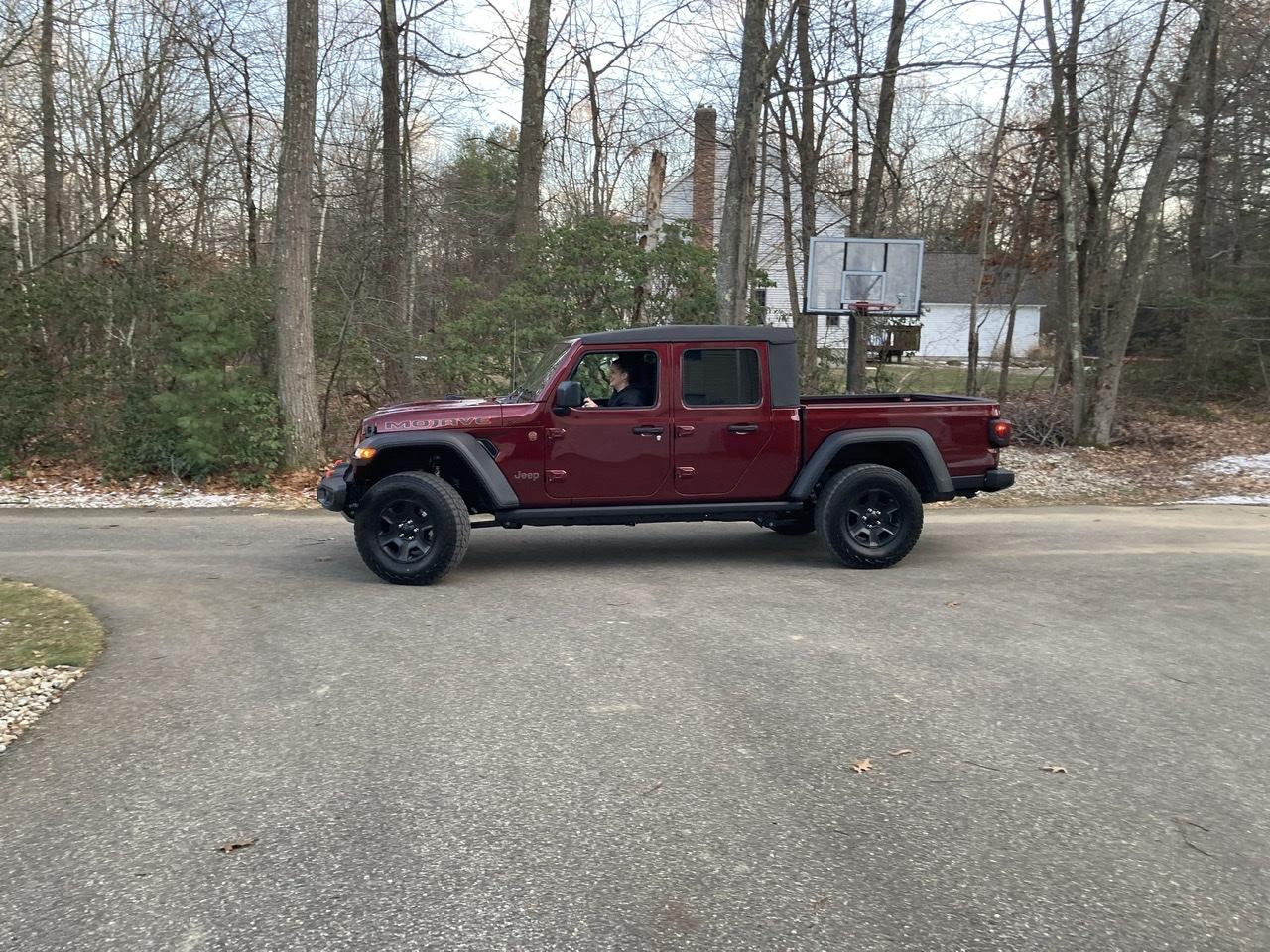 Jeep Gladiator Snazzberry Gladiator JT club 74CA20DF-18D3-499E-BA25-EA9F5CC2B2D6