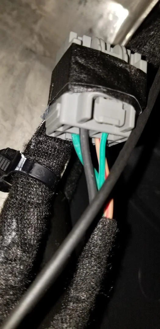 Jeep Gladiator After market brake controller ... does it need a flash? wire adapter