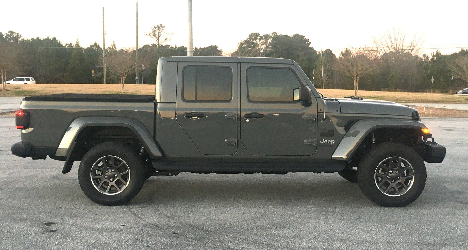 Jeep Gladiator Overland - I’m sure it’s been asked before (apologies in advance) Mopar Lift Front with Stock and Daystar Rear